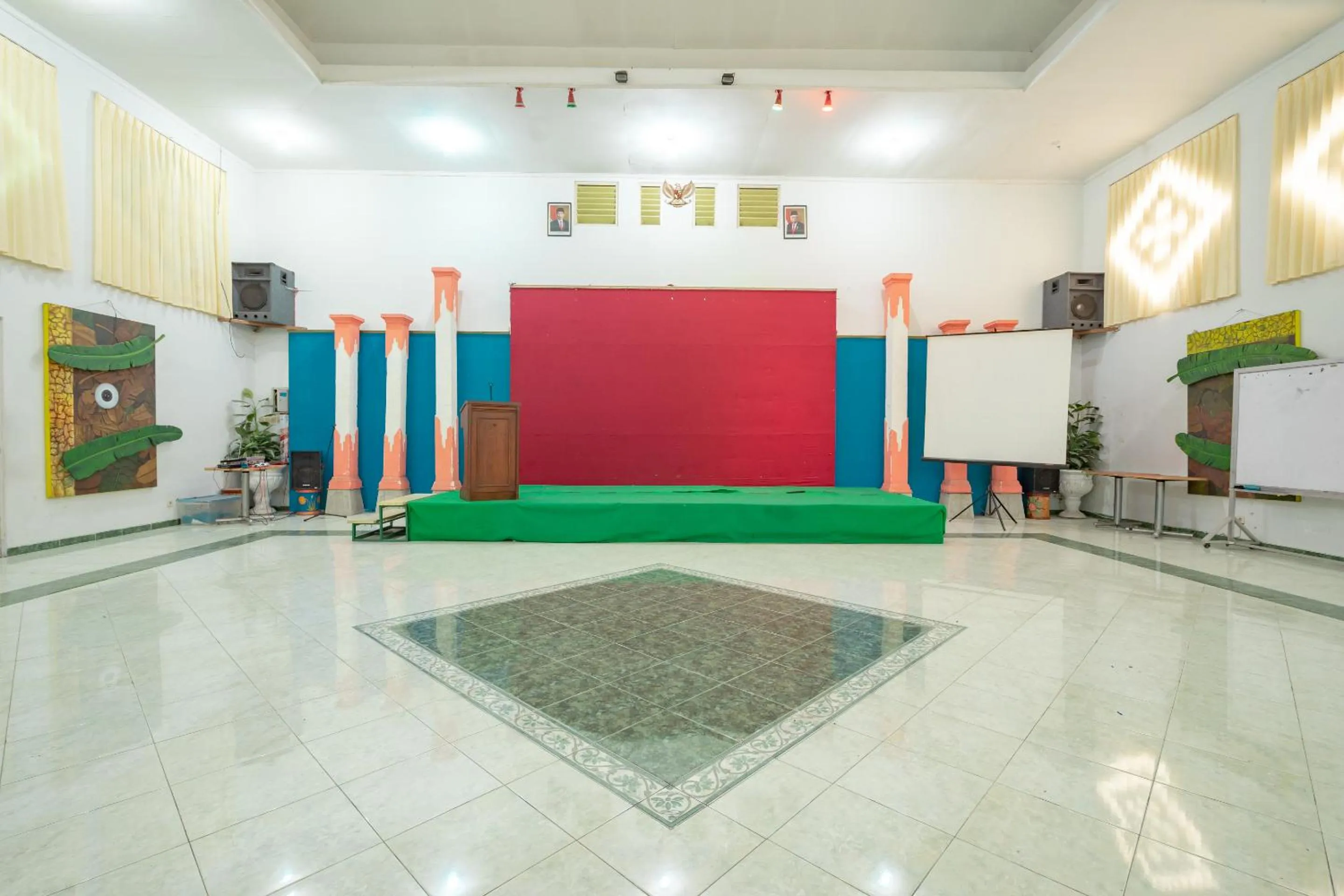 Meeting/conference room in OYO 1962 Anugerah Wisata Hotel