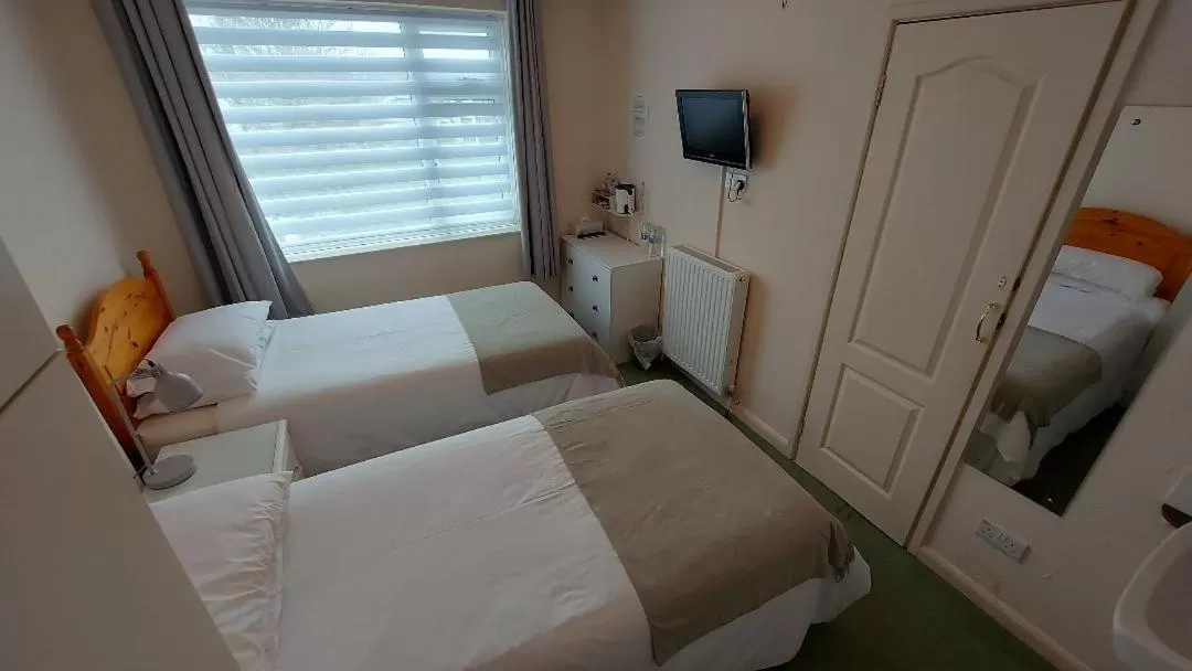 Bed in The Clifton at Paignton