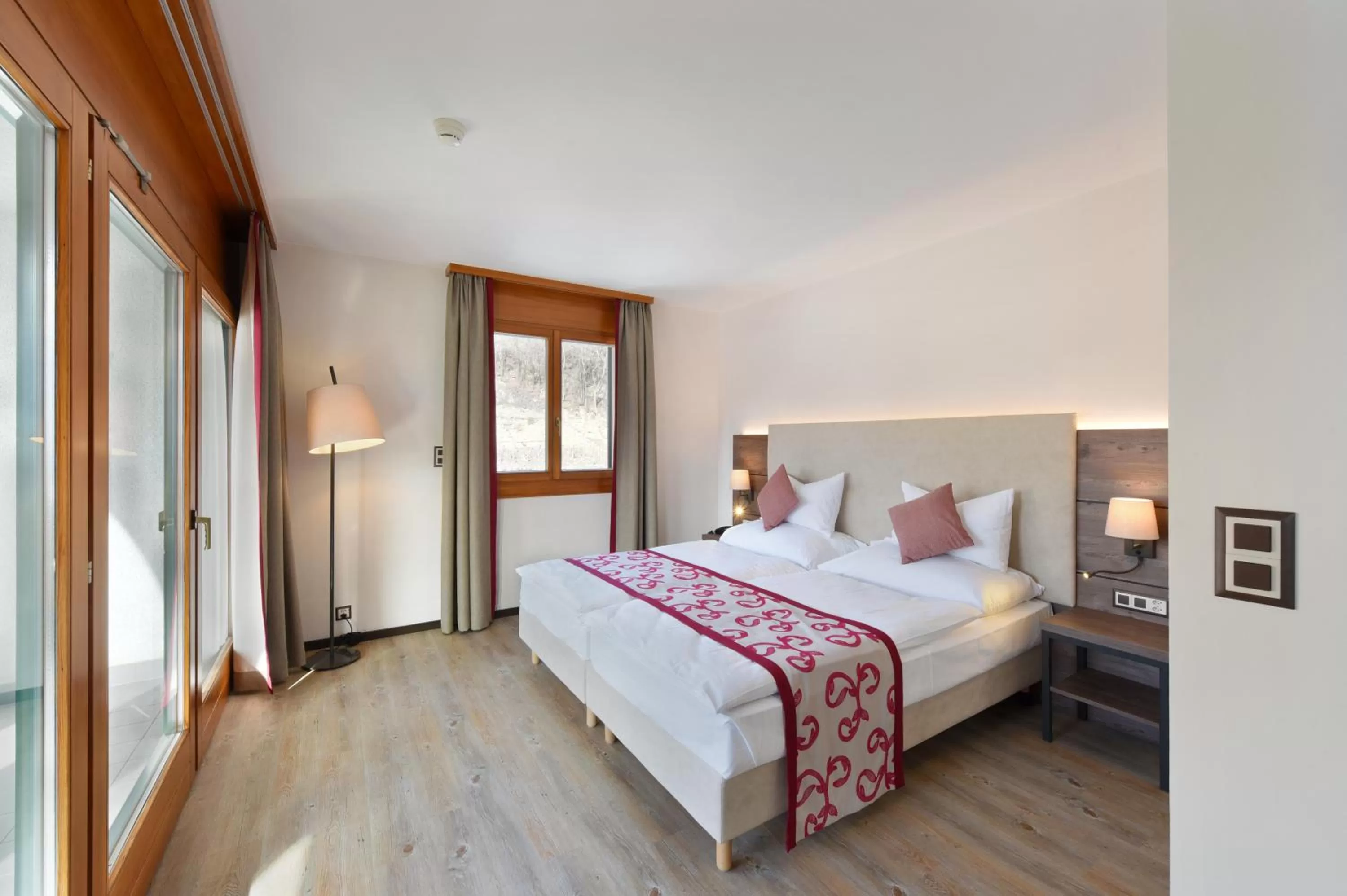 Photo of the whole room in Hôtel des Vignes