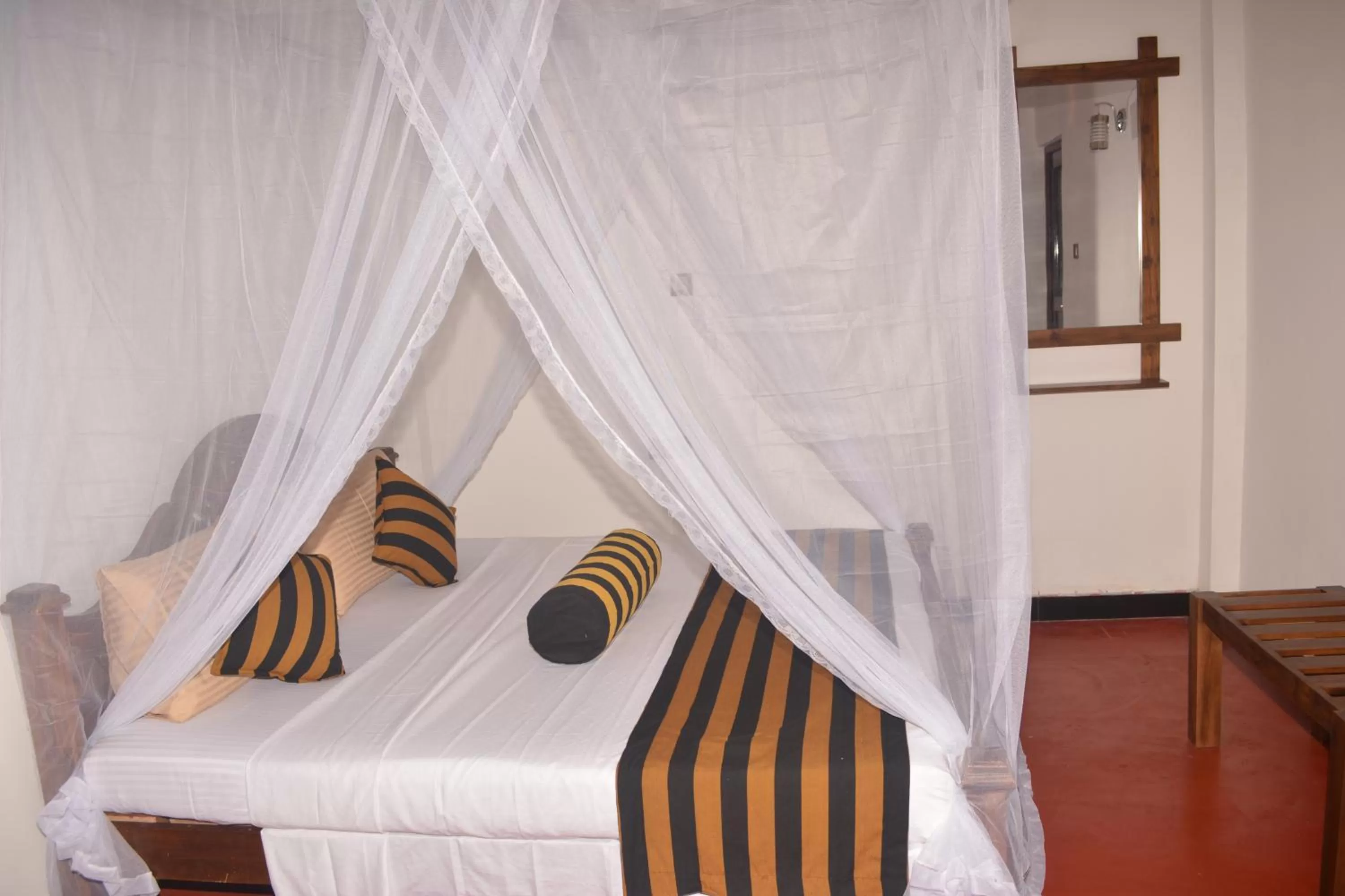 Bed in Ella River Face Inn