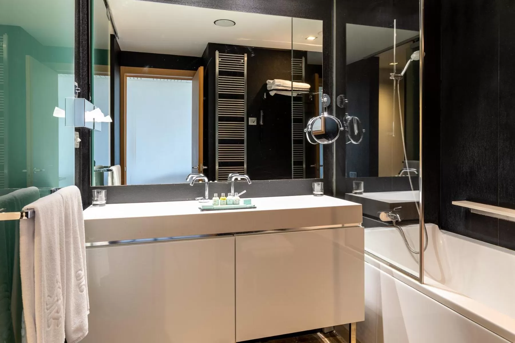 Bathroom in Parador de El Saler