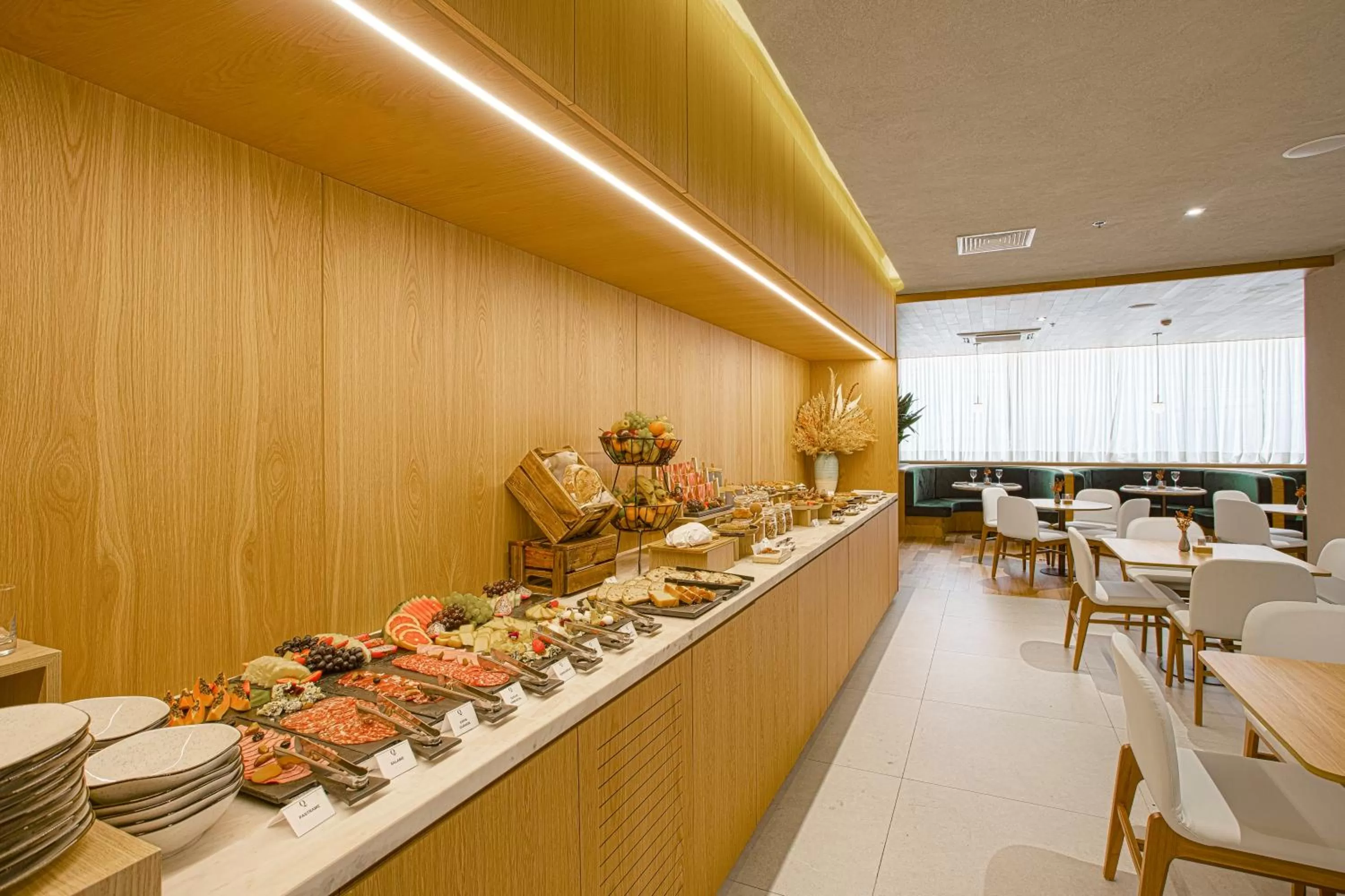 Buffet breakfast in QOYA Hotel Curitiba, Curio Collection by Hilton