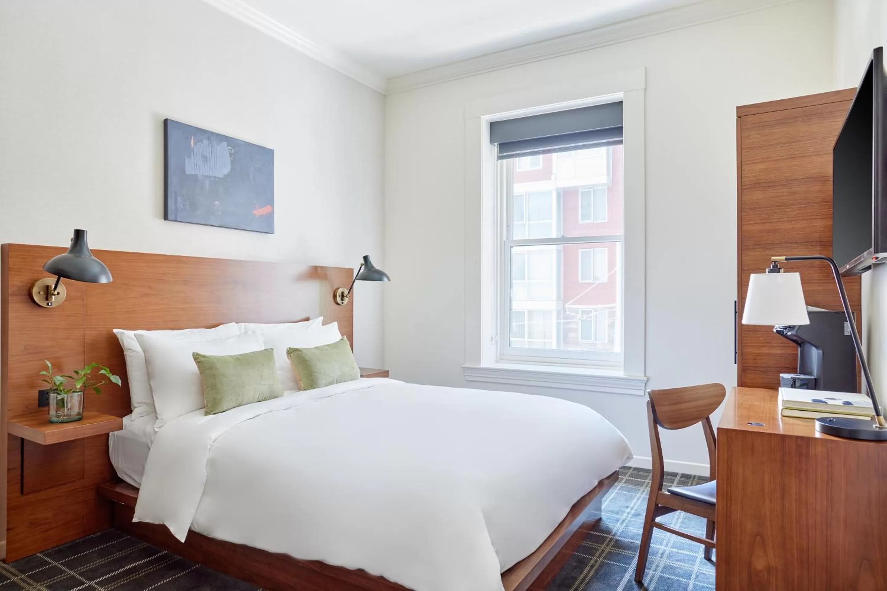 Bed in FOUND Hotel, San Francisco