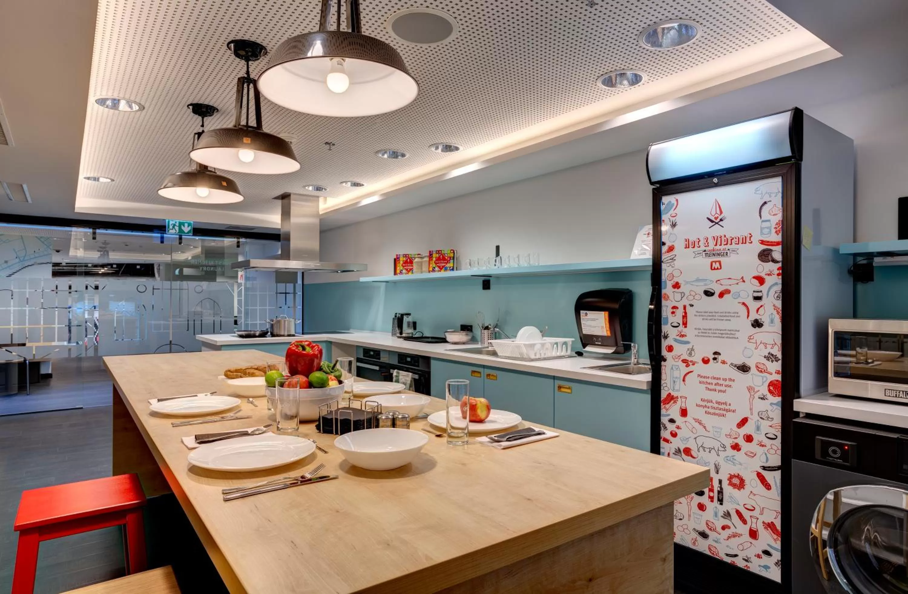 Communal kitchen in MEININGER Budapest Great Market Hall