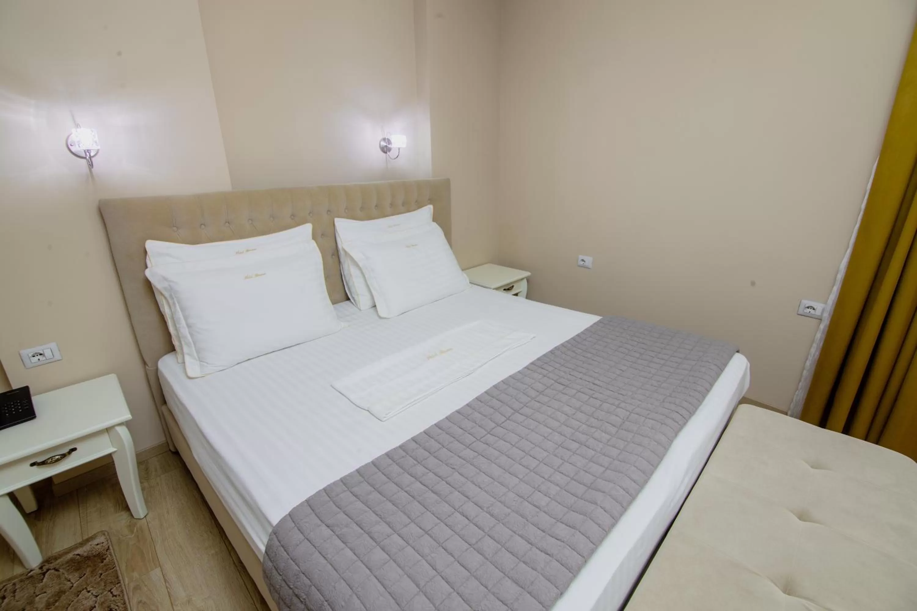 Bed in Christi's Hotel Borova