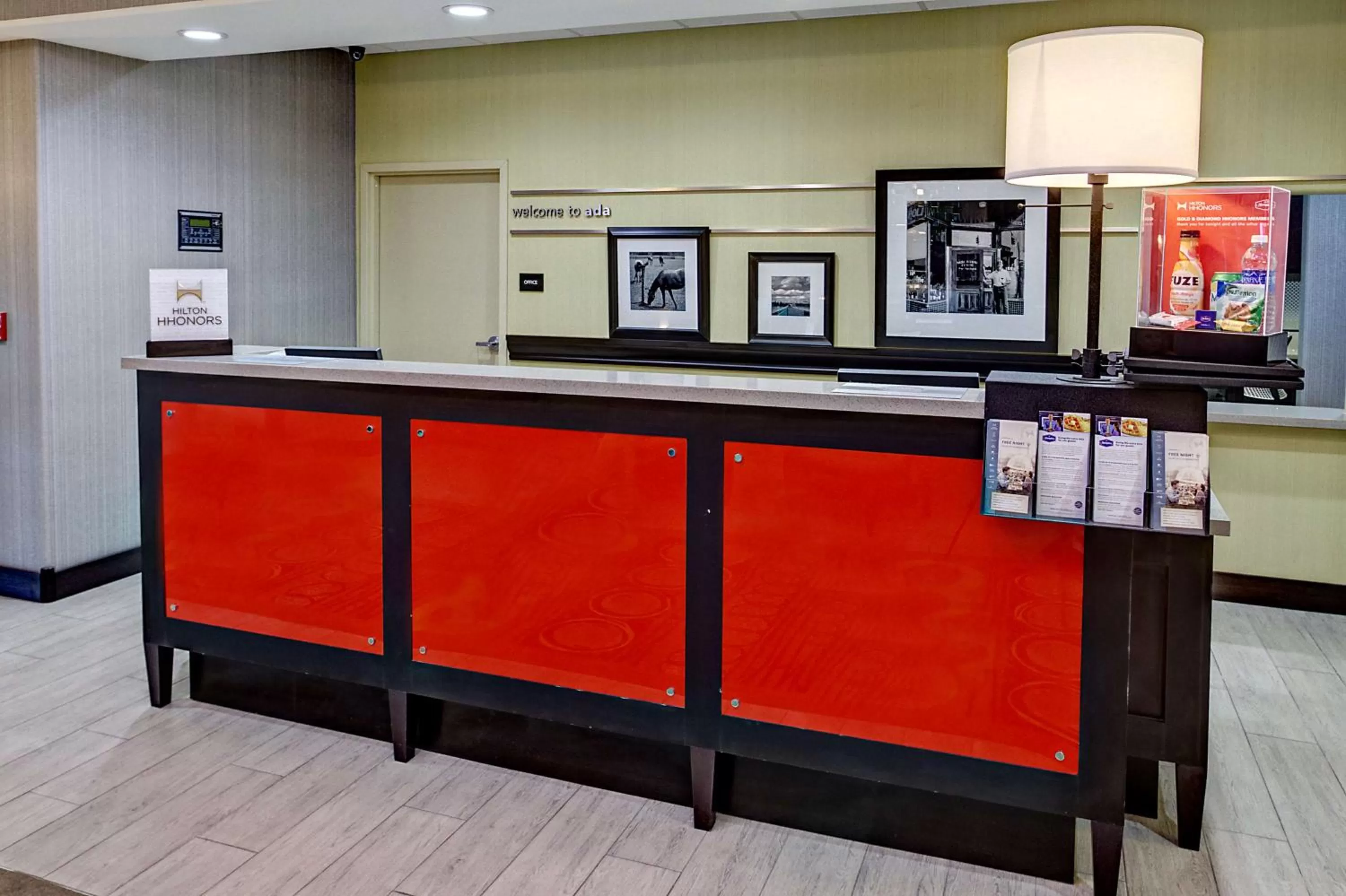 Lobby or reception in Hampton Inn and Suites Ada