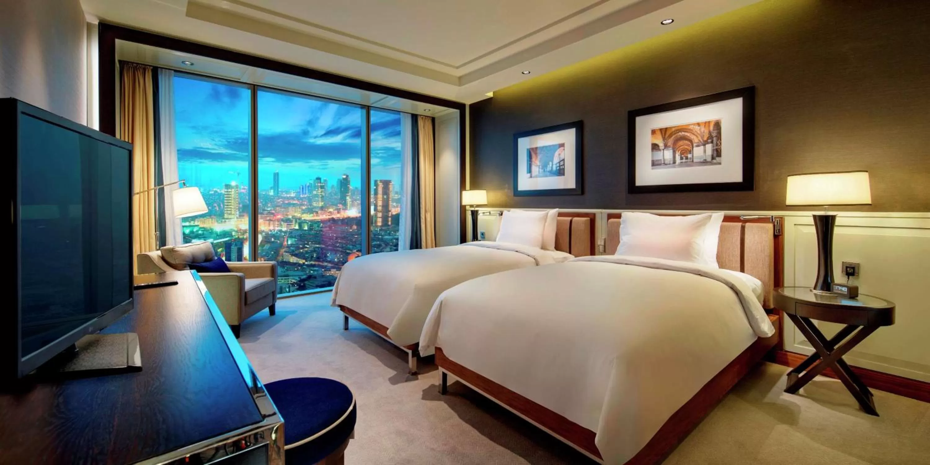 Bed in Hilton Istanbul Bomonti