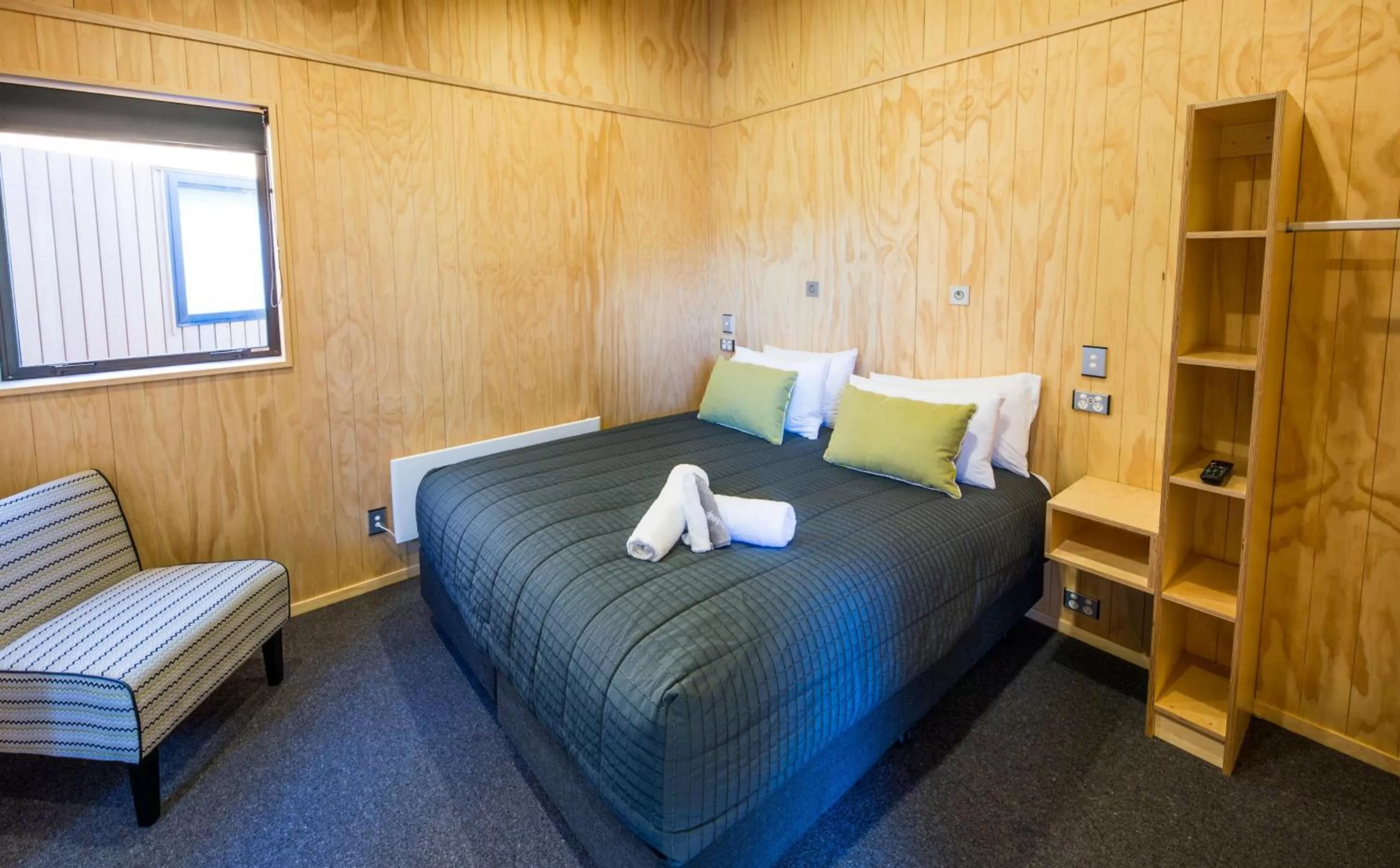 Bedroom, Bed in Apartments at Queenstown TOP 10 Holiday Park