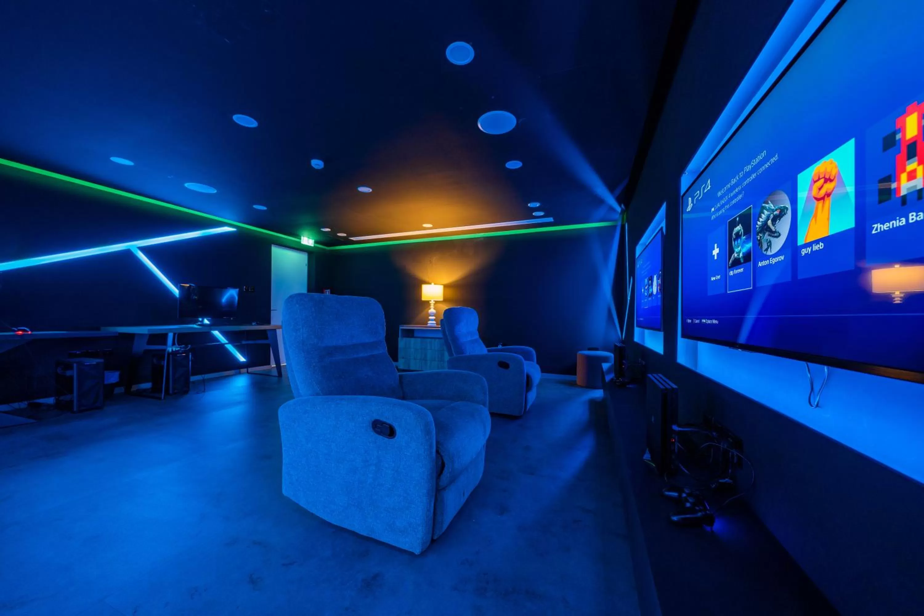 Game Room in Downtown Park