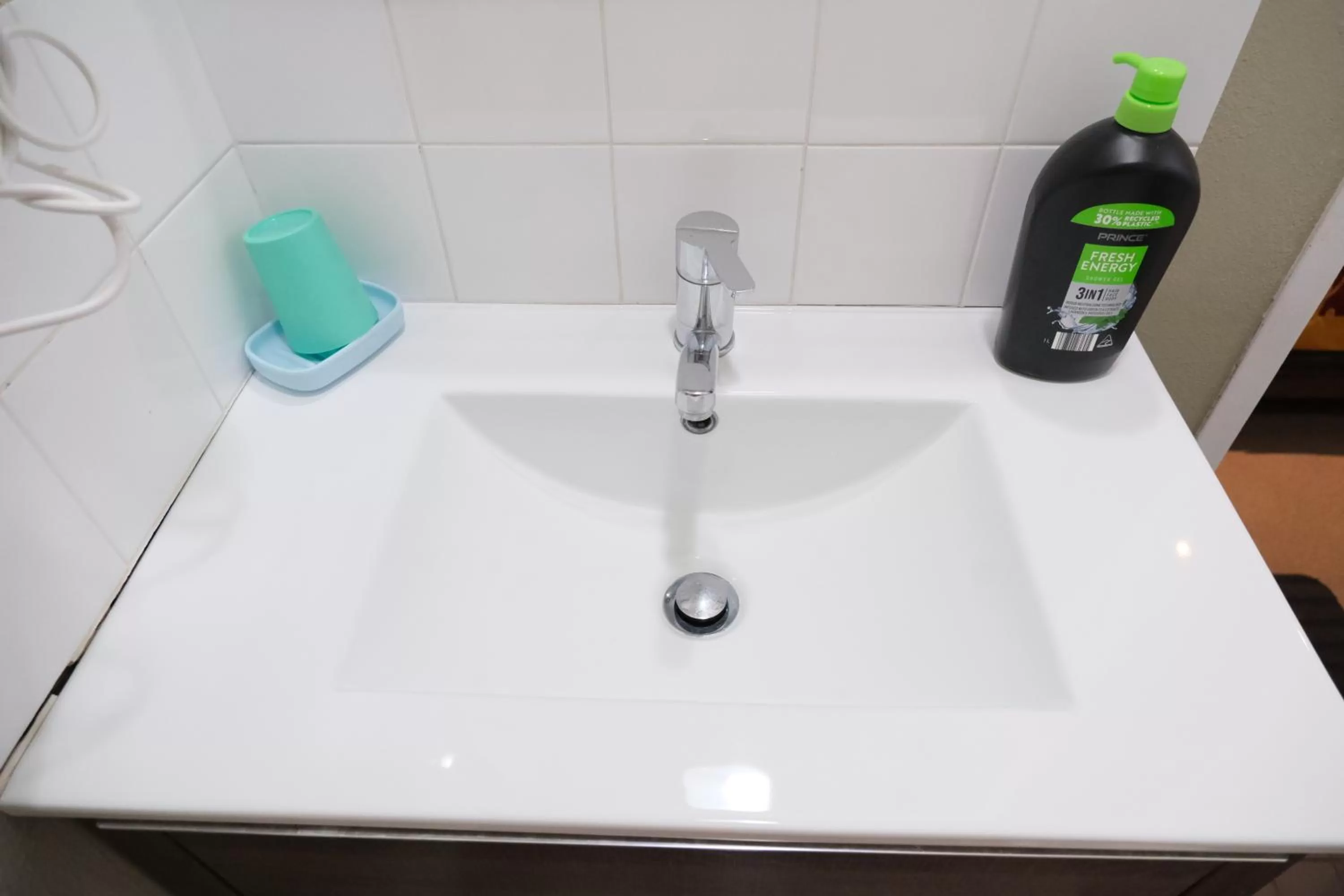 Toilet in Sapphire Palms Motel