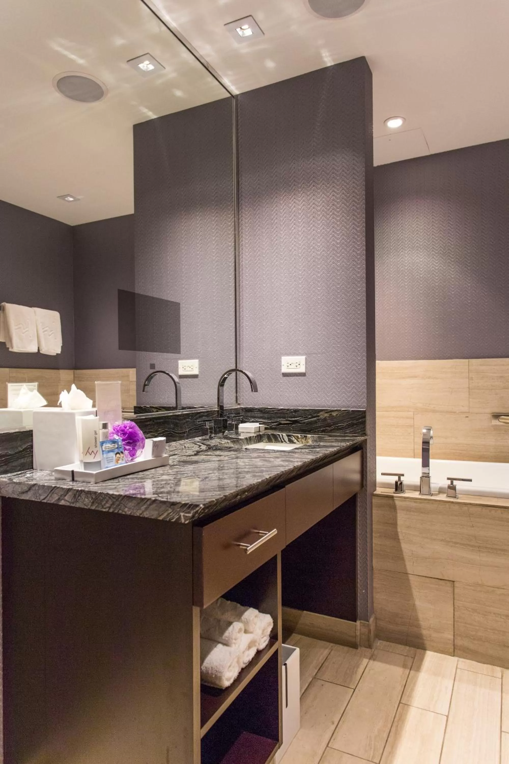 Bathroom in Ivy Boutique Hotel