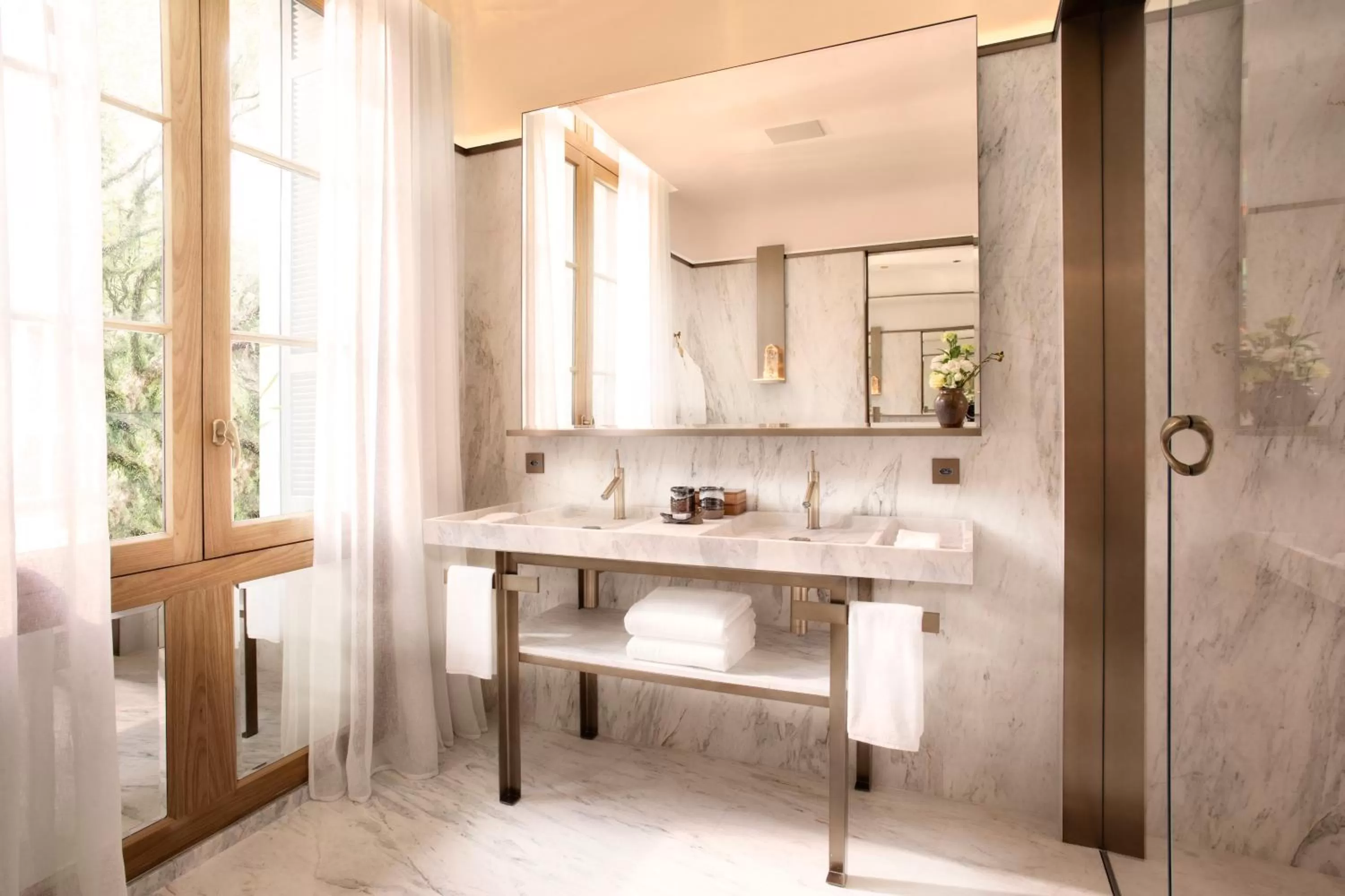 Bathroom in Rosewood São Paulo