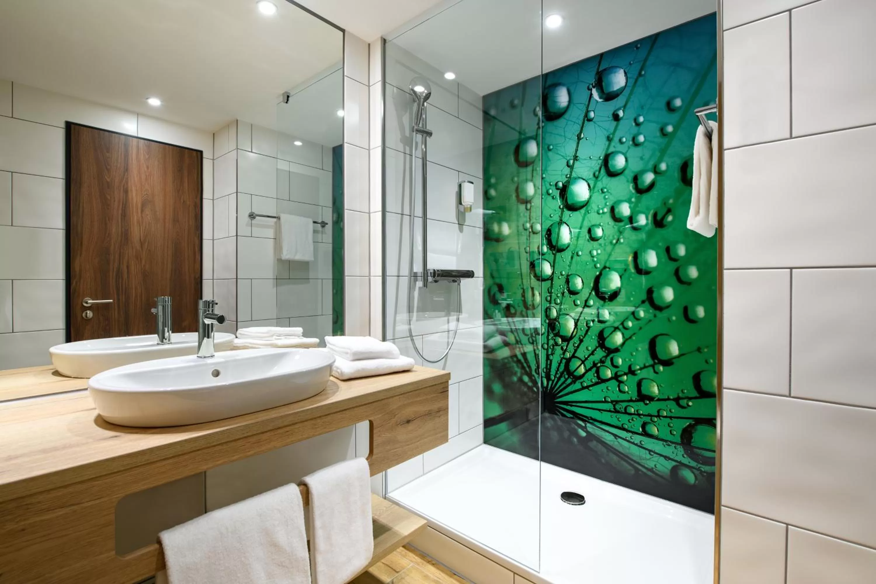 Bathroom in Ibis Styles Aschaffenburg