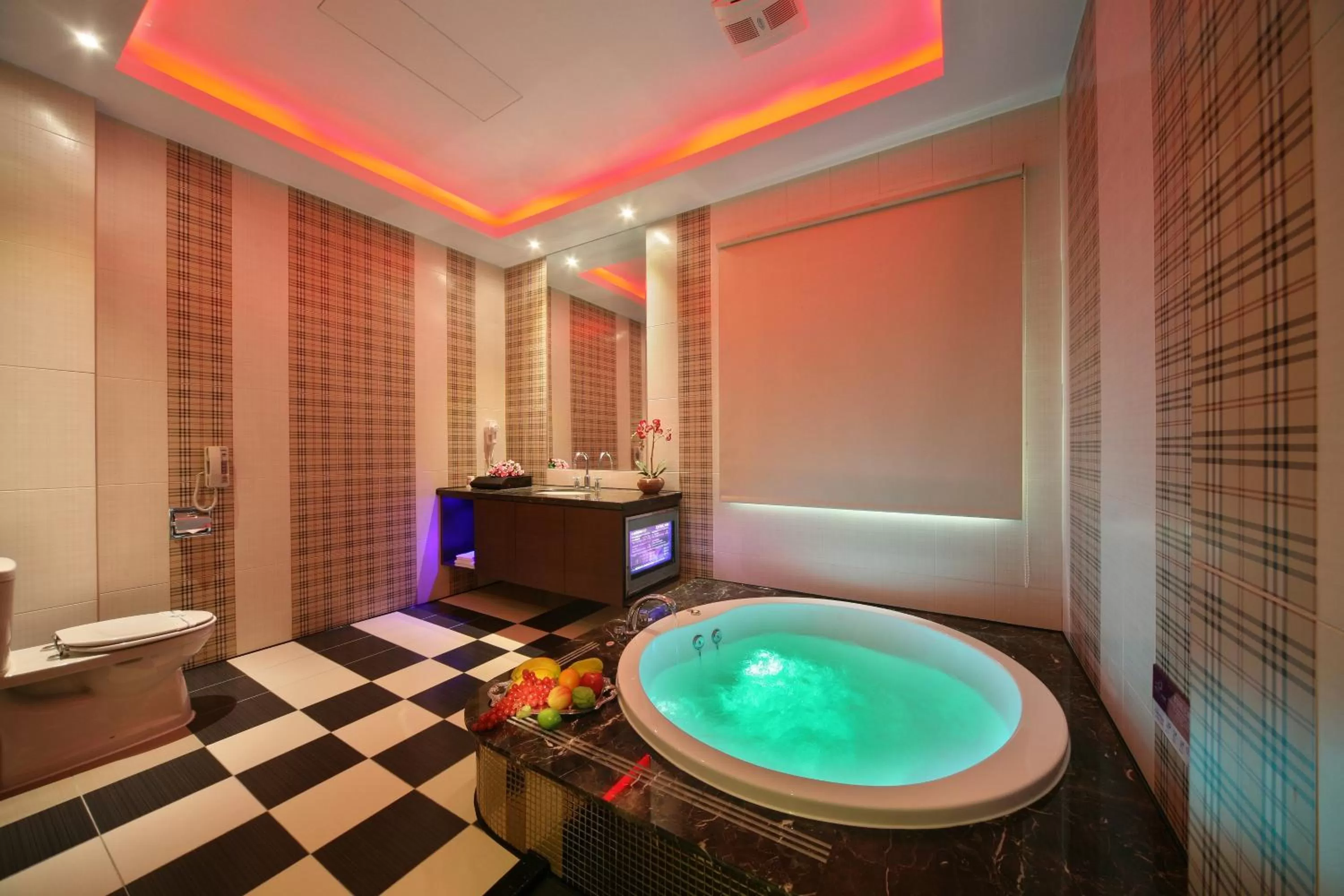 Bathroom in Shining Motel