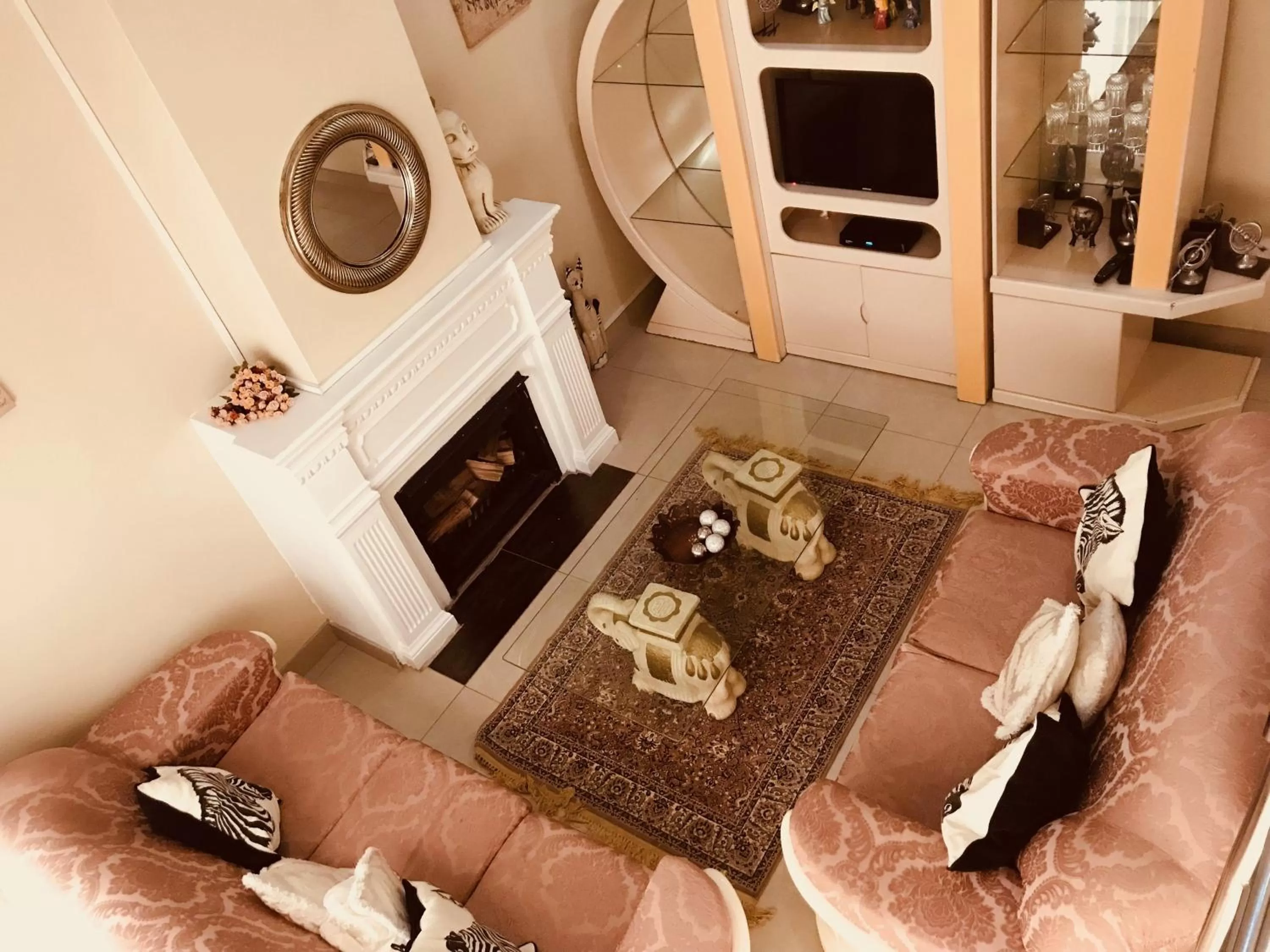 Jay and Bee Guesthouse