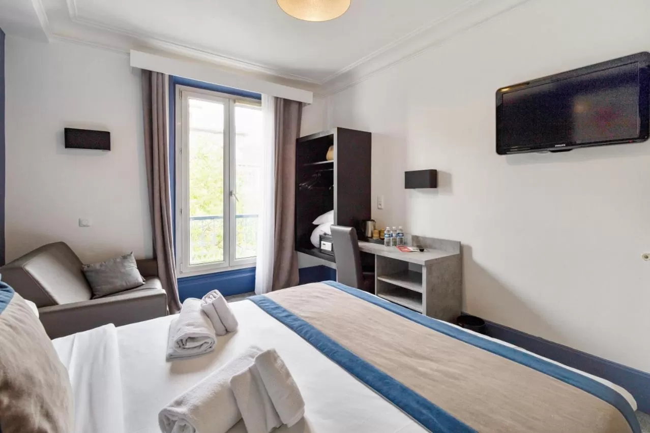 Bed in Grand Hôtel Des Gobelins