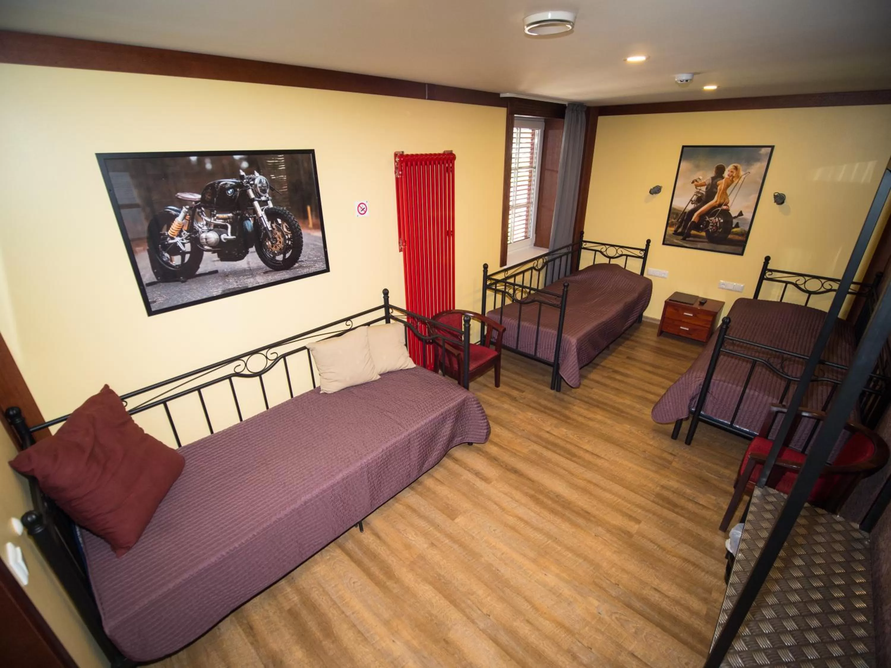 Bed, Seating Area in Aleksandri Guesthouse