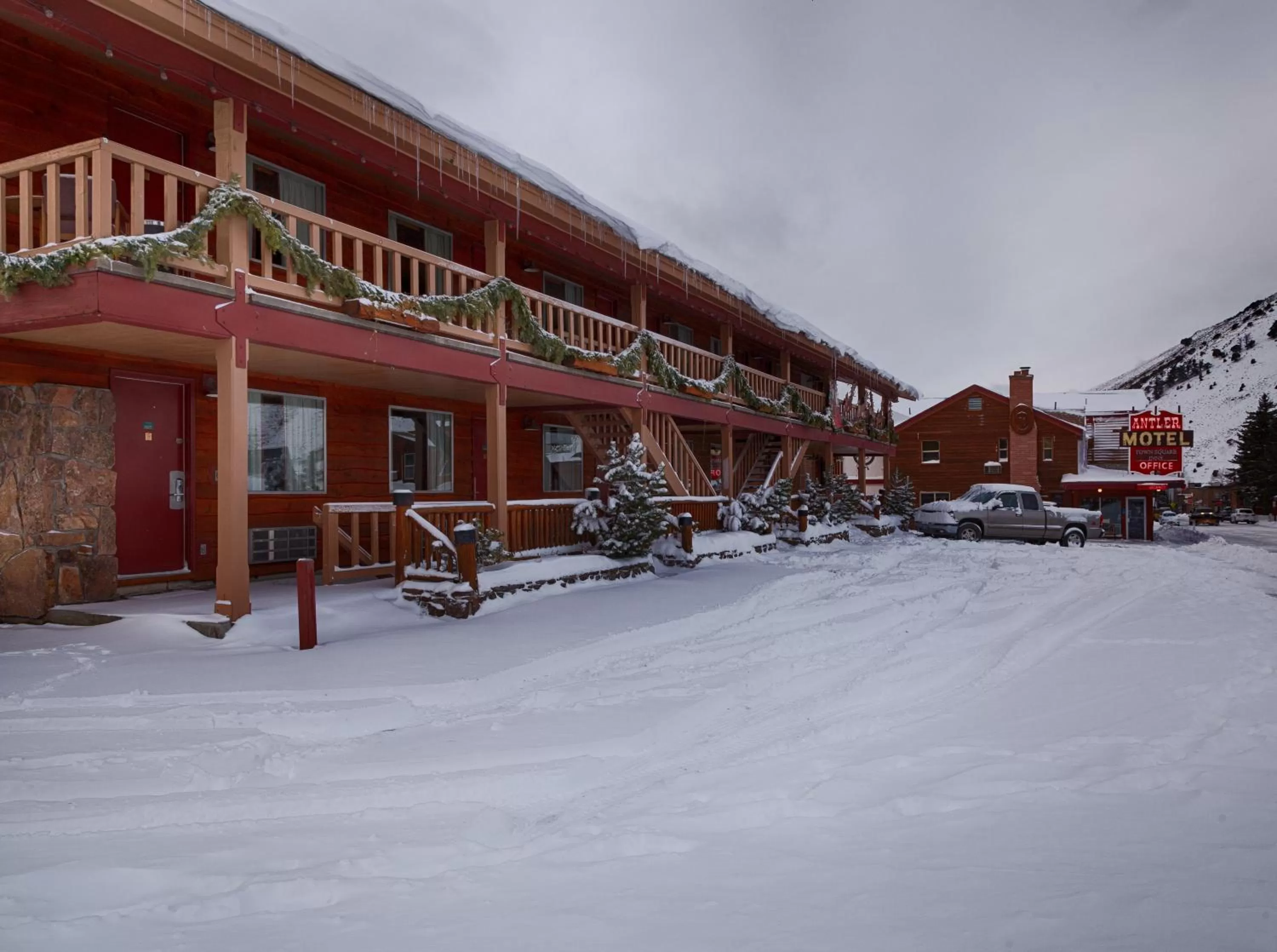 Winter in Antler Inn
