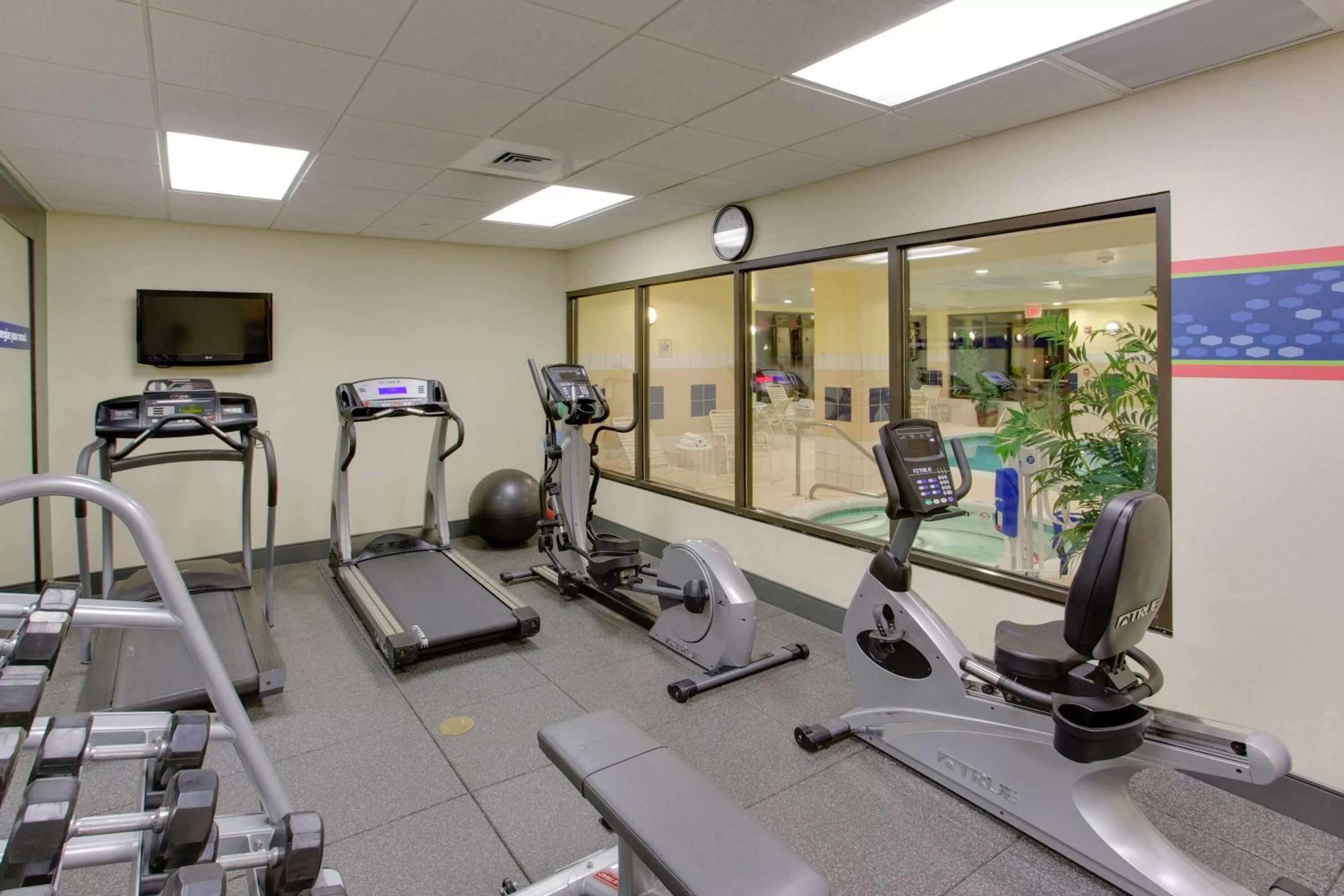 Fitness centre/facilities in Hampton Inn and Suites Fredericksburg South