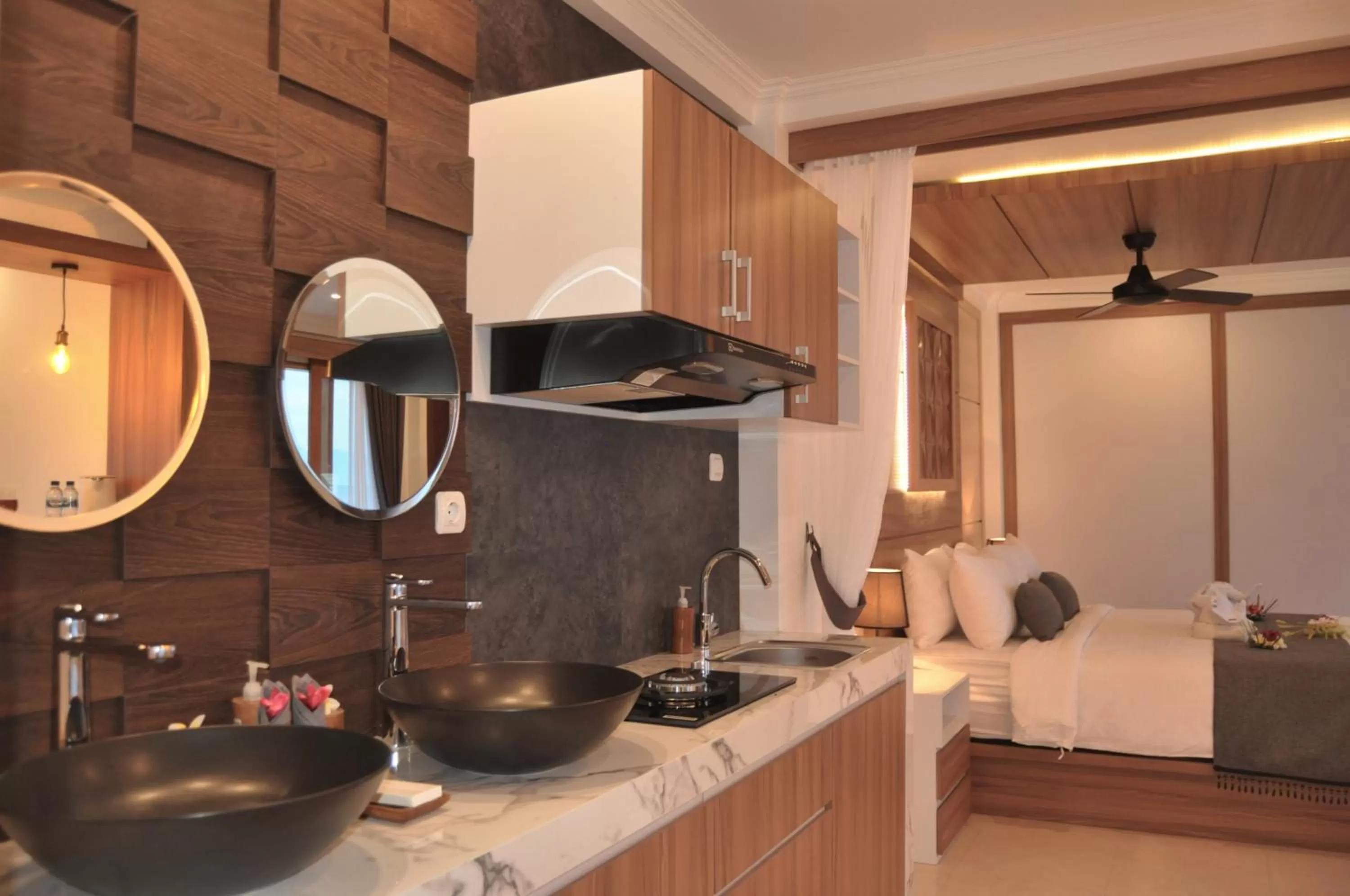 Kitchen or kitchenette in SUITE OCEAN BLUE