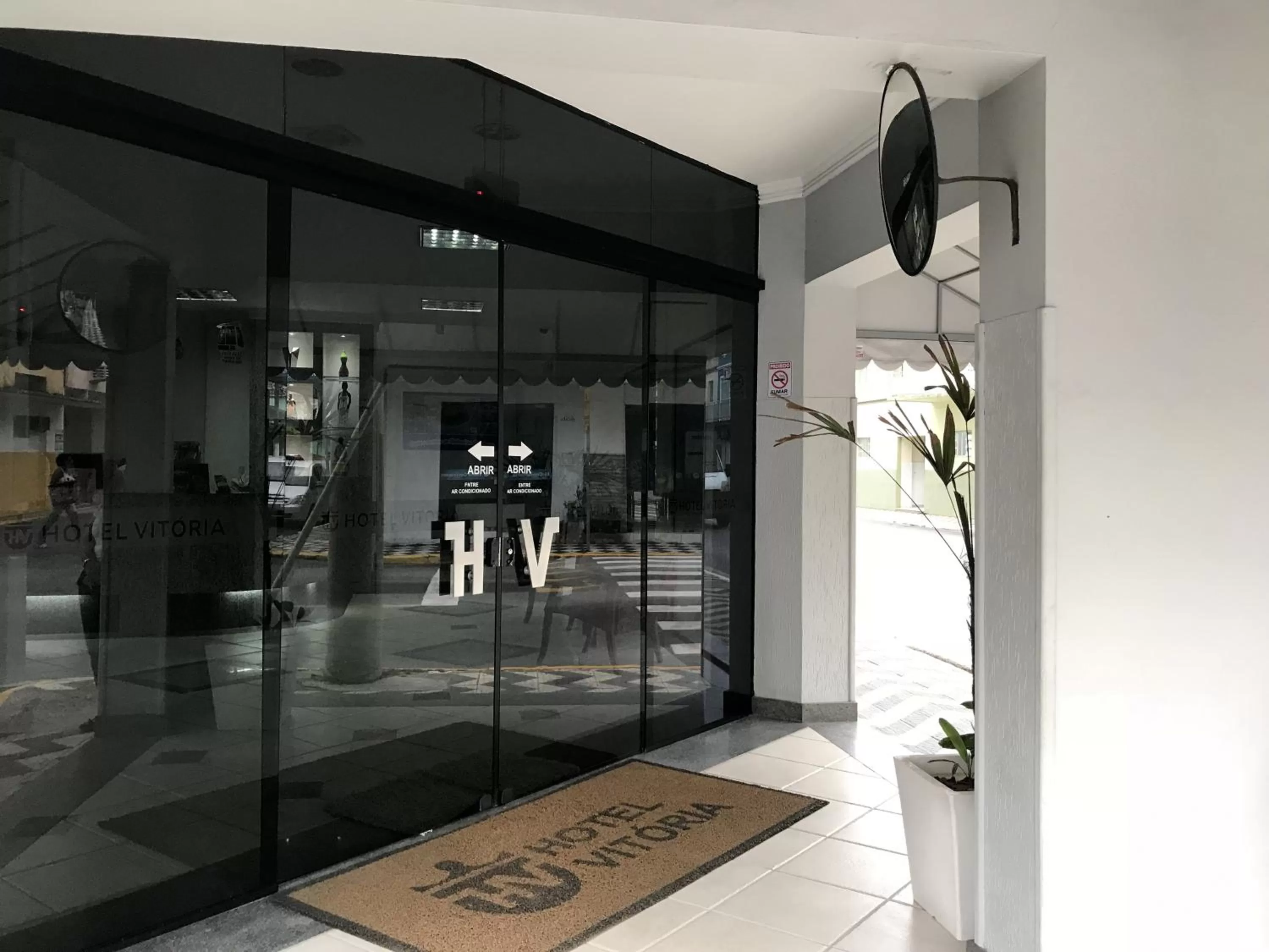 Facade/entrance in Hotel Vitoria - Itajaí