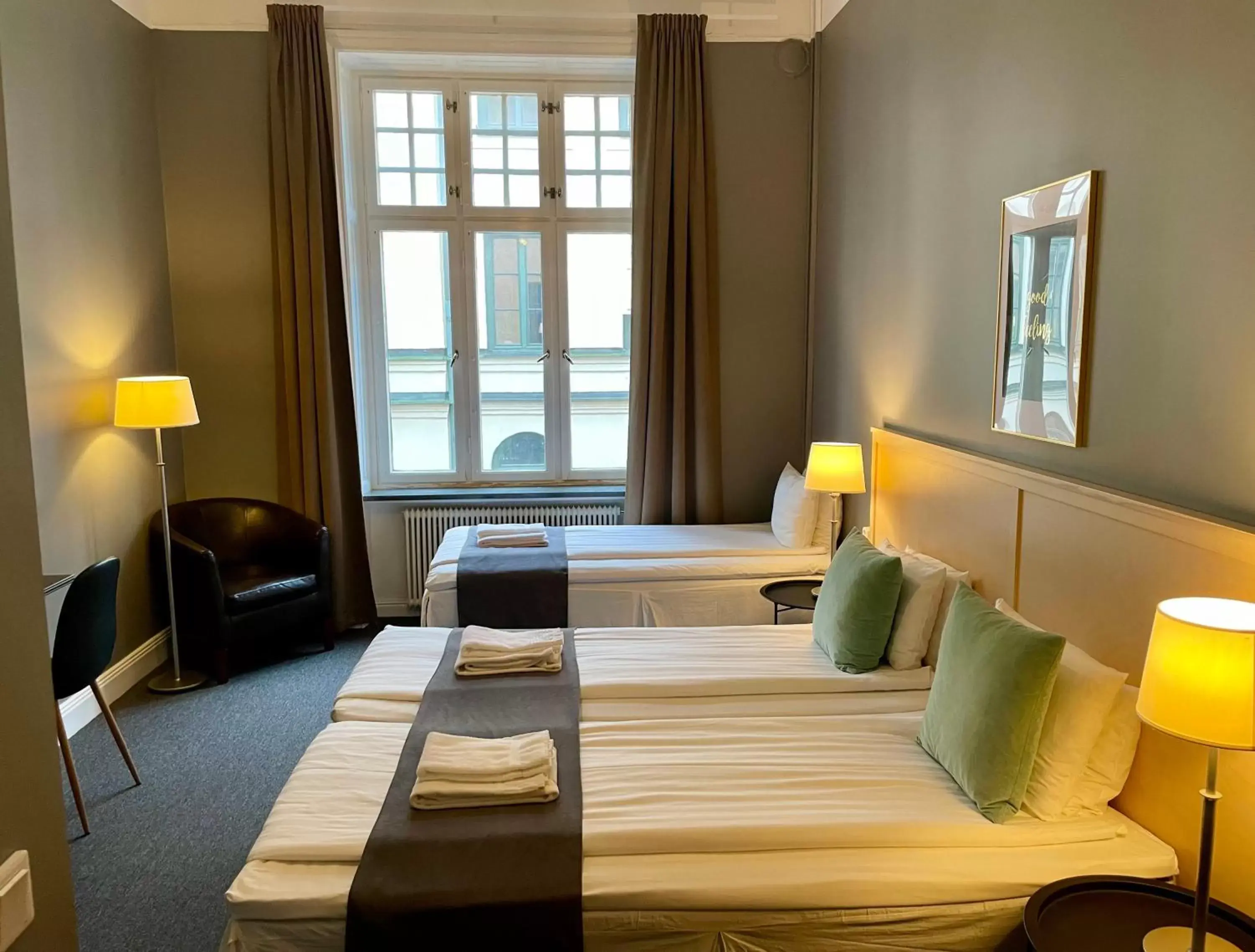 Triple Room in Unique Hotel Triple Room in Unique Hotel