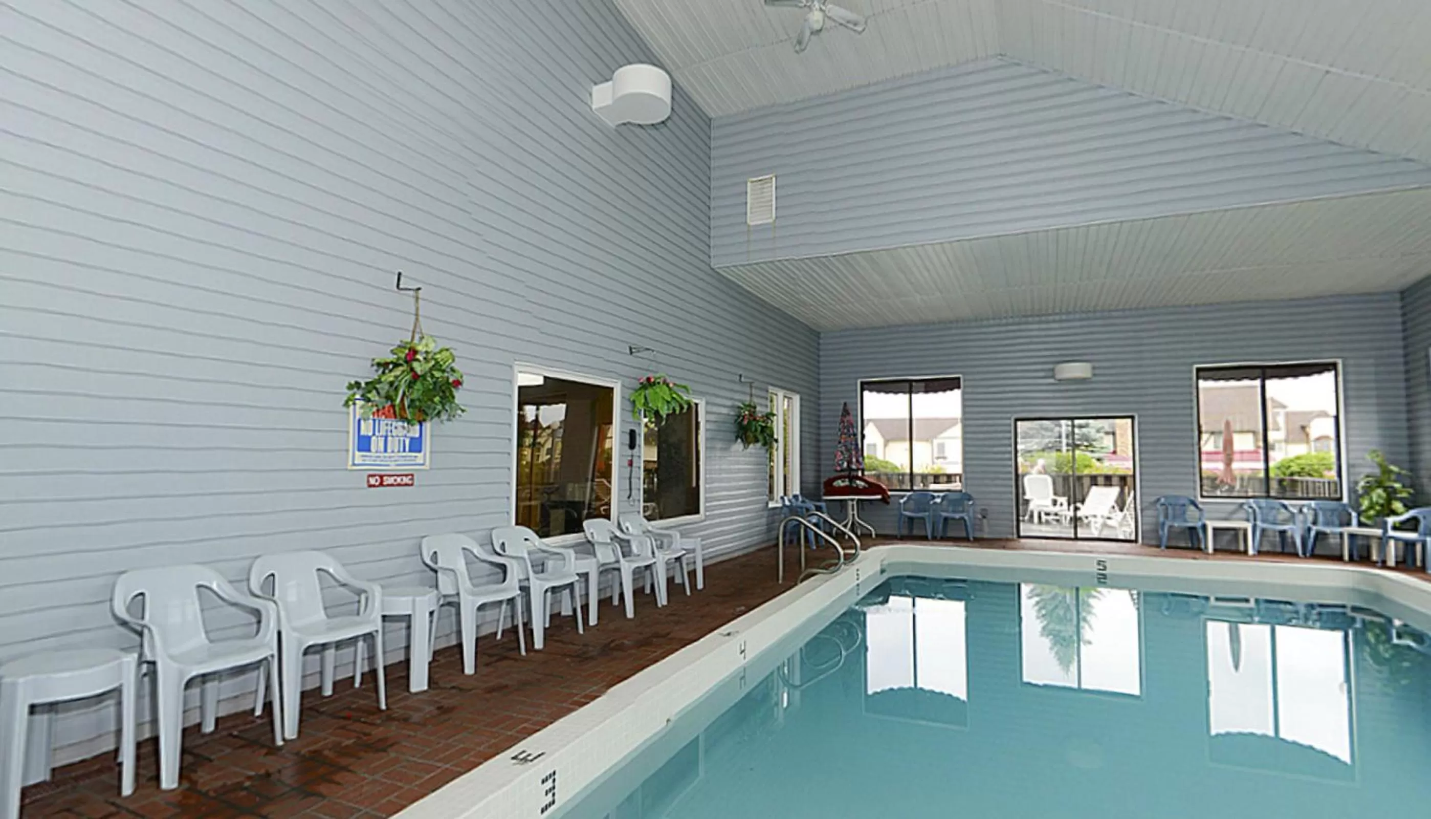 Swimming pool in Americas Best Value Inn Saint Ignace