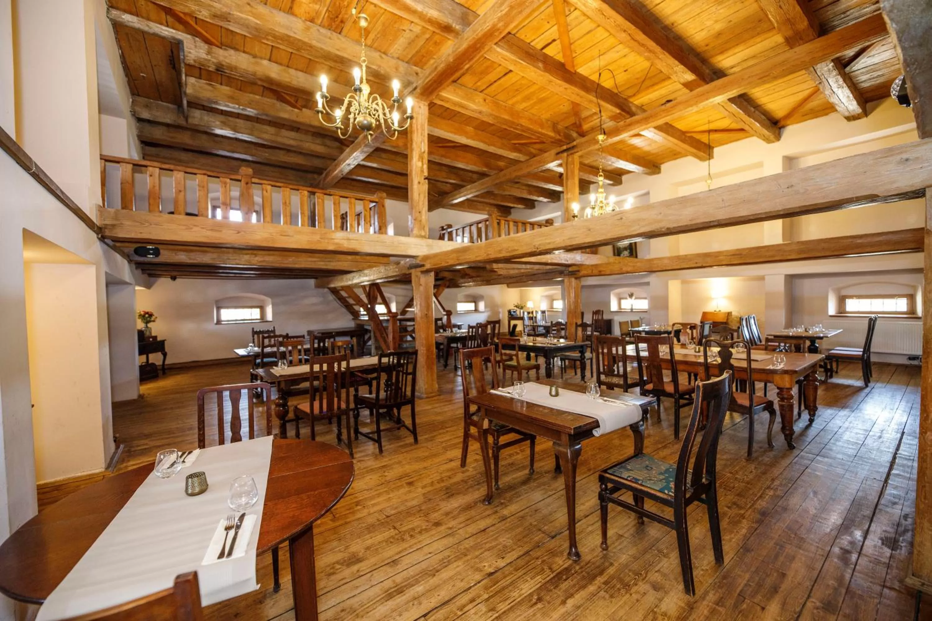 Restaurant/places to eat in Dvůr Pecínov