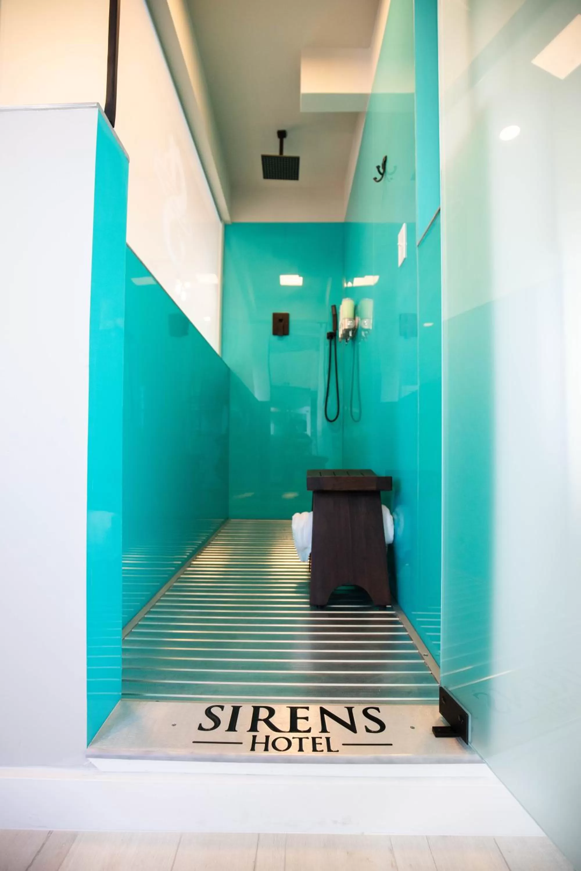 River Sirens Hotel-Contactless Check in Hotel