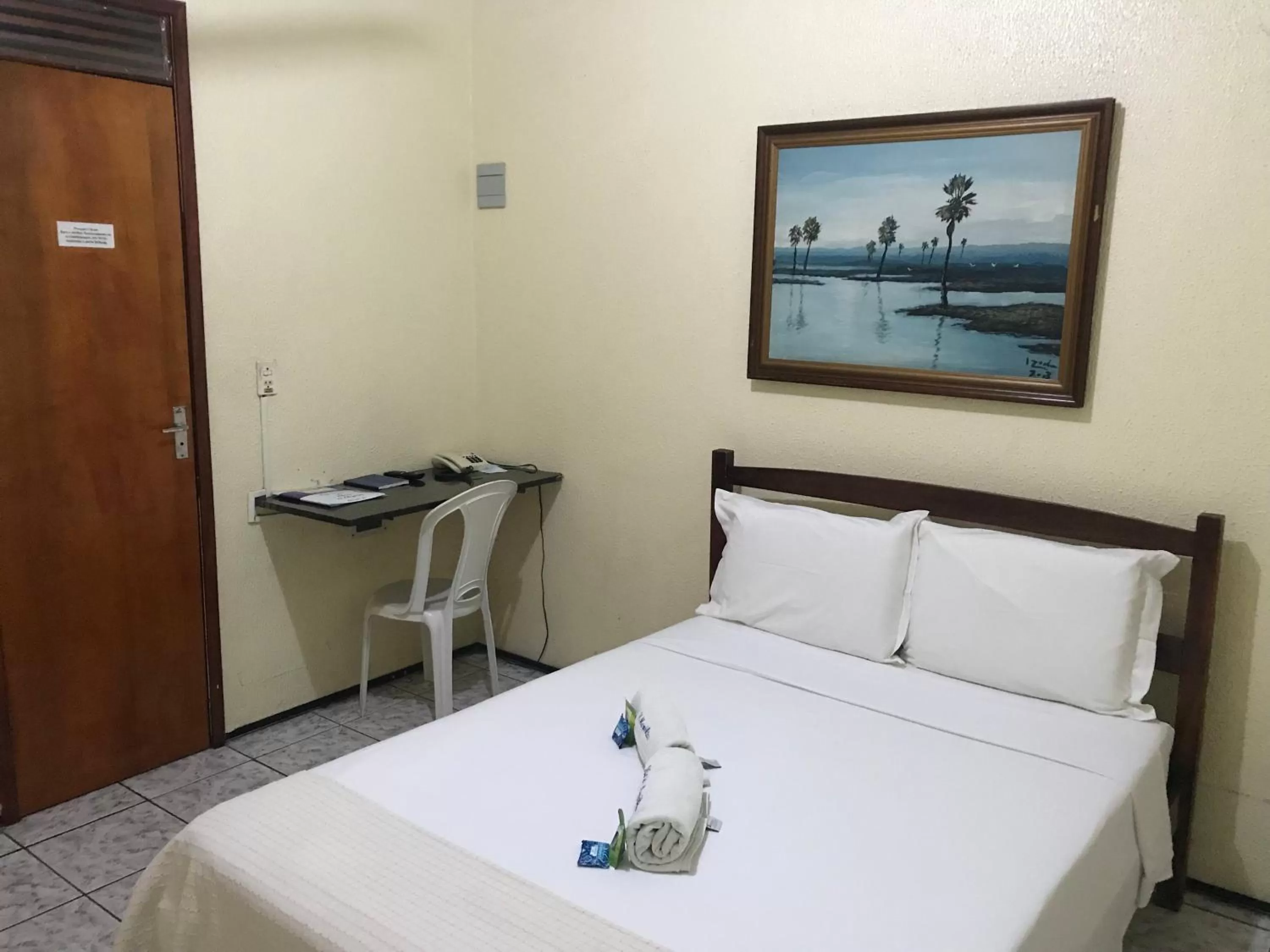 Bedroom, Bed in Hotel Monólitos