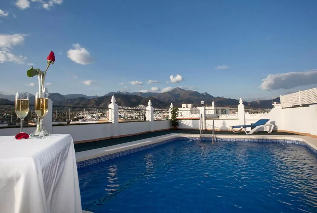 Food and drinks in Hotel Bajamar Centro