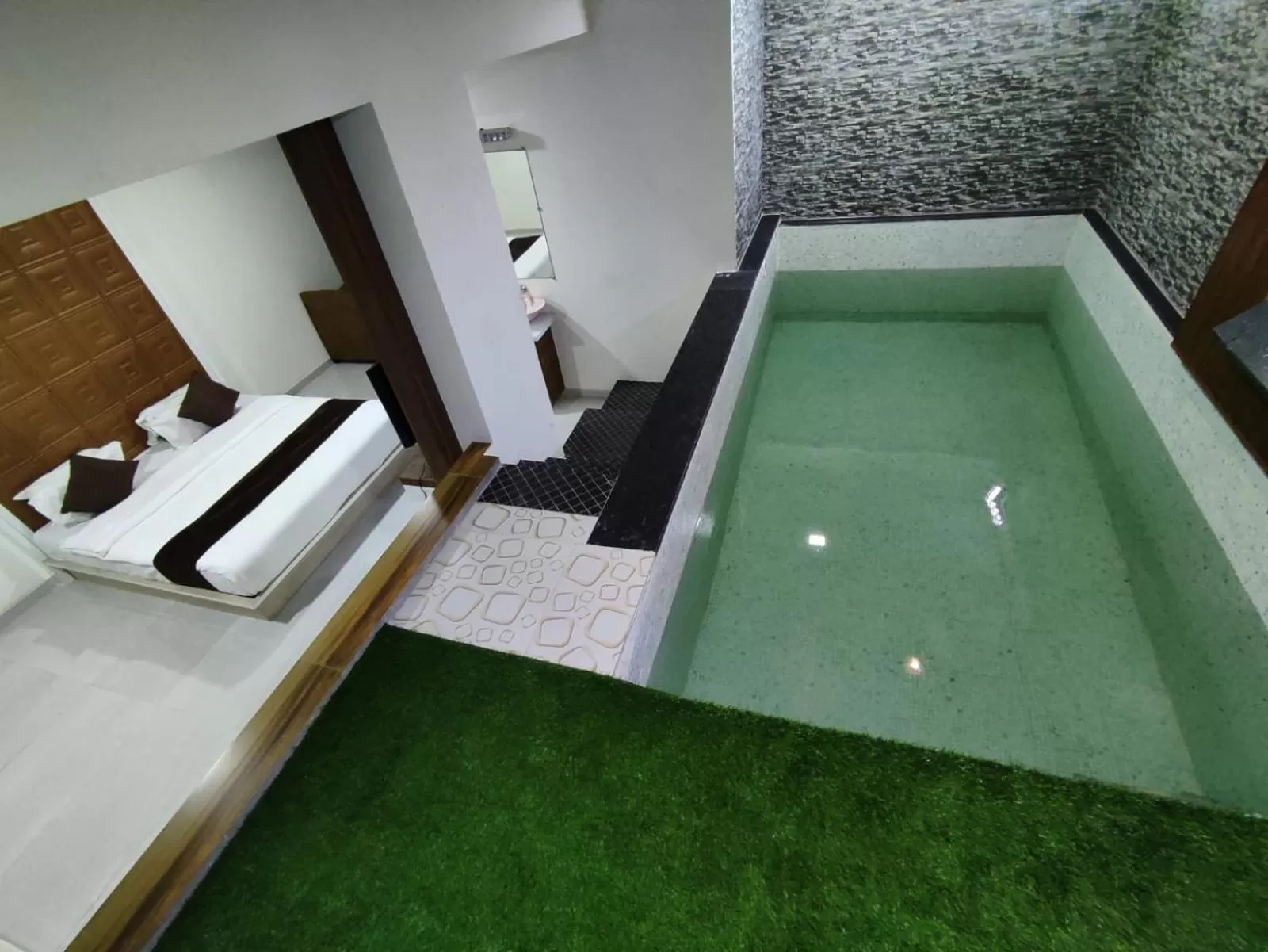 Bedroom, Bed in Hotel Jurkis, Kolhapur