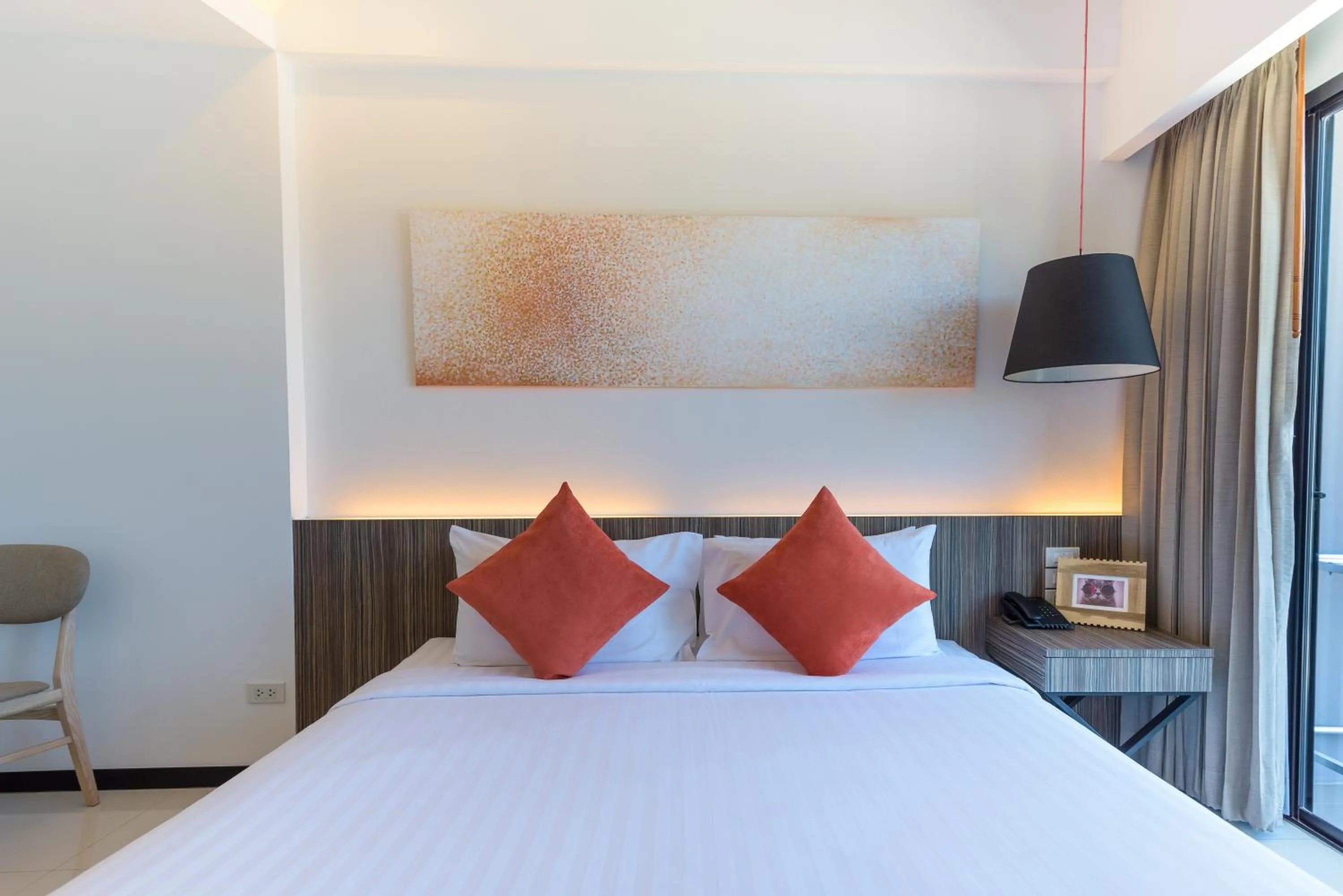 Bedroom, Bed in Hotel J Residence Pattaya