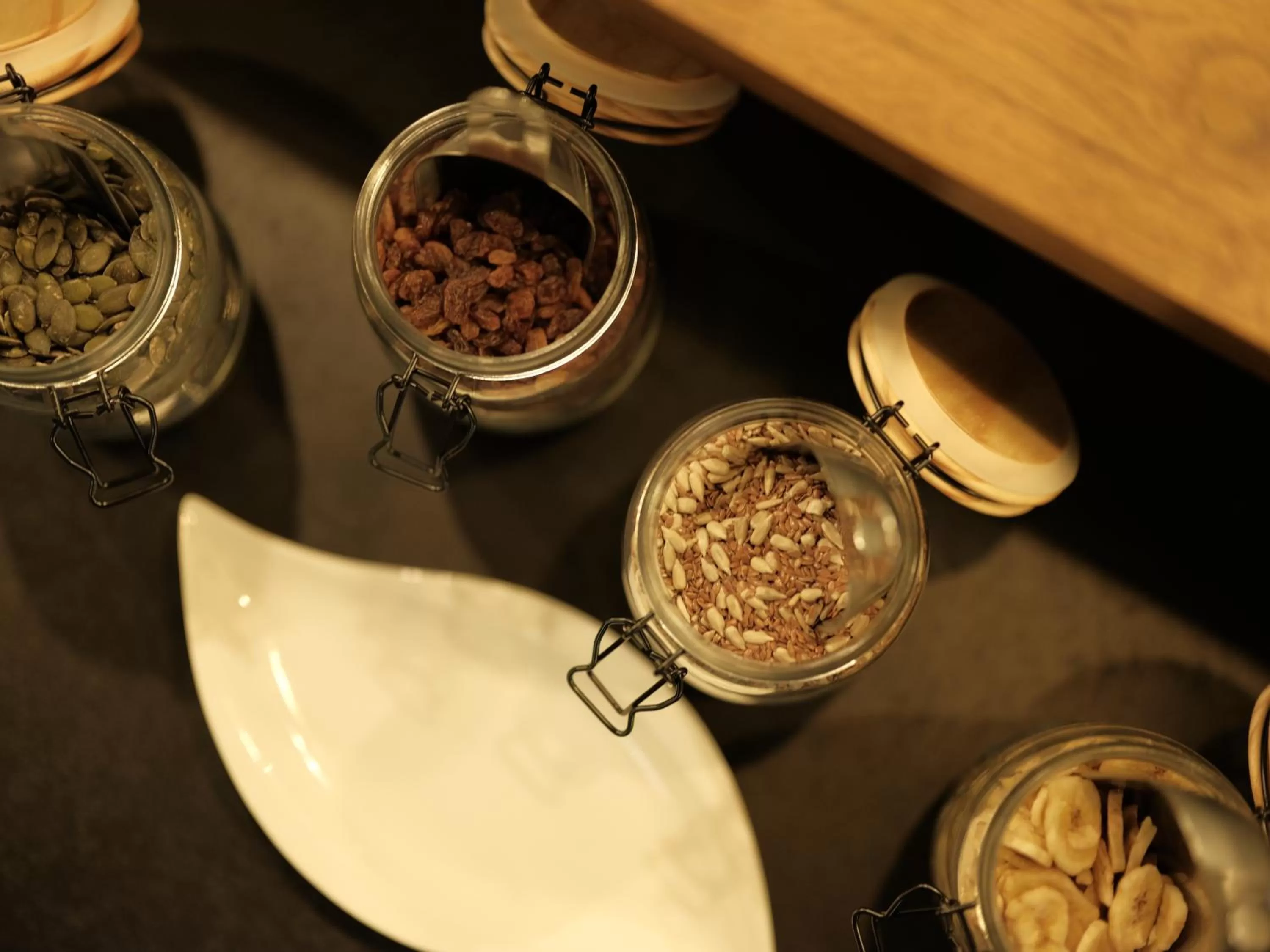 Restaurant/places to eat in THE ROOMS - Hotel & House