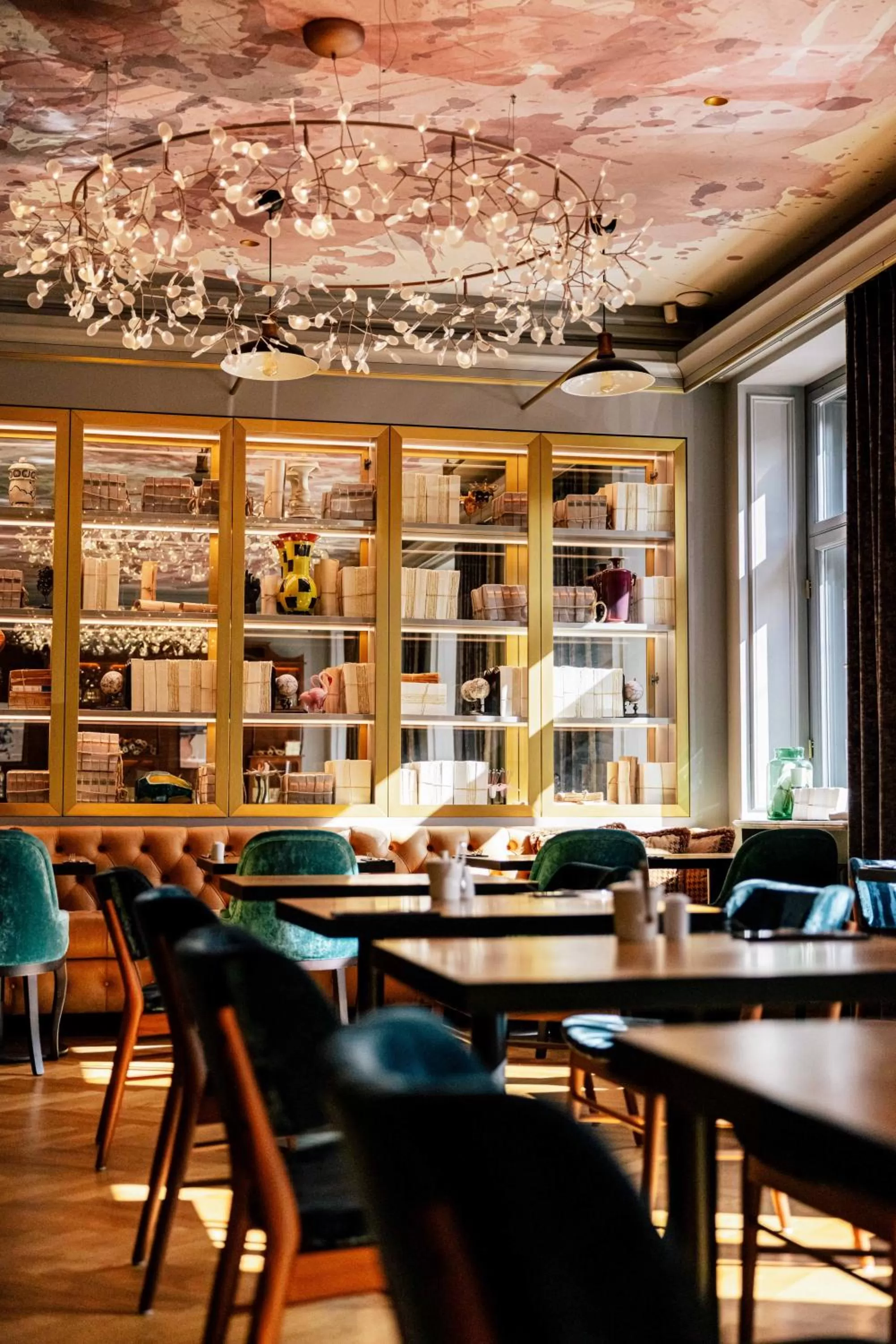 Restaurant/places to eat in Grand Poet Hotel and SPA by Semarah