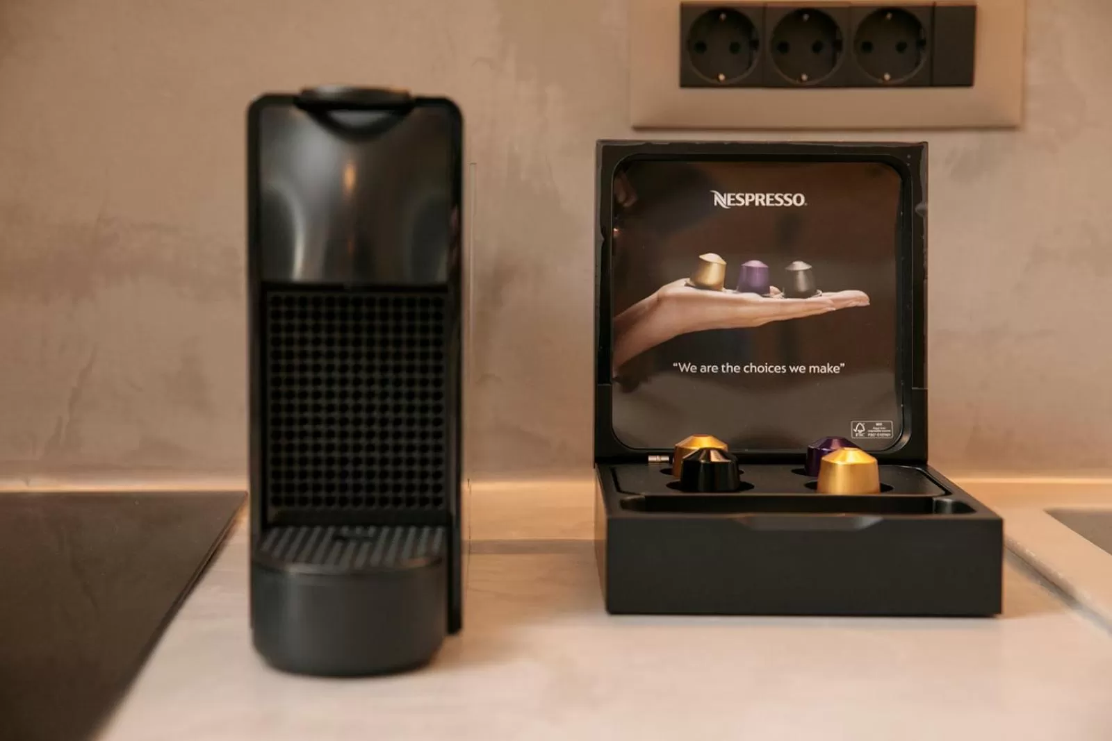 Coffee/tea facilities in Makava Suites Naxos