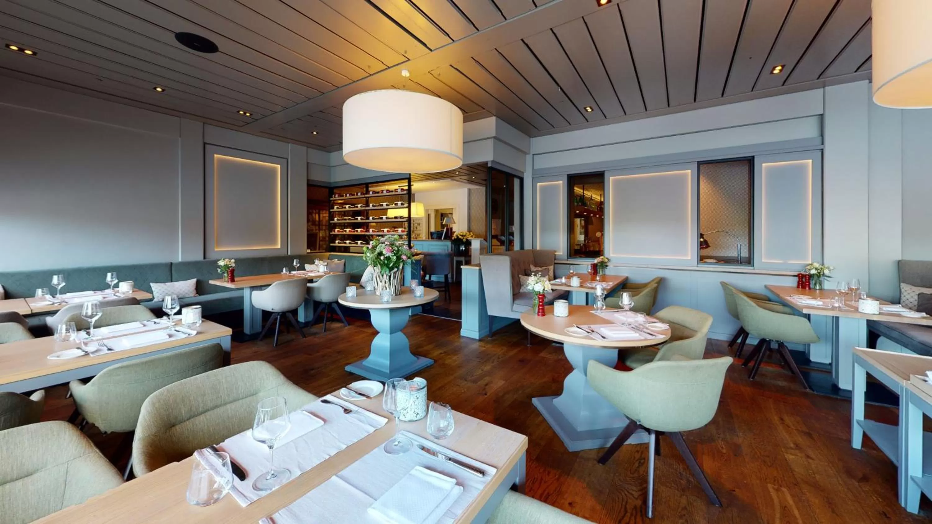 Restaurant/places to eat in Fuchsbau Romantik Hotel & SPA Restaurant & FOX Bar