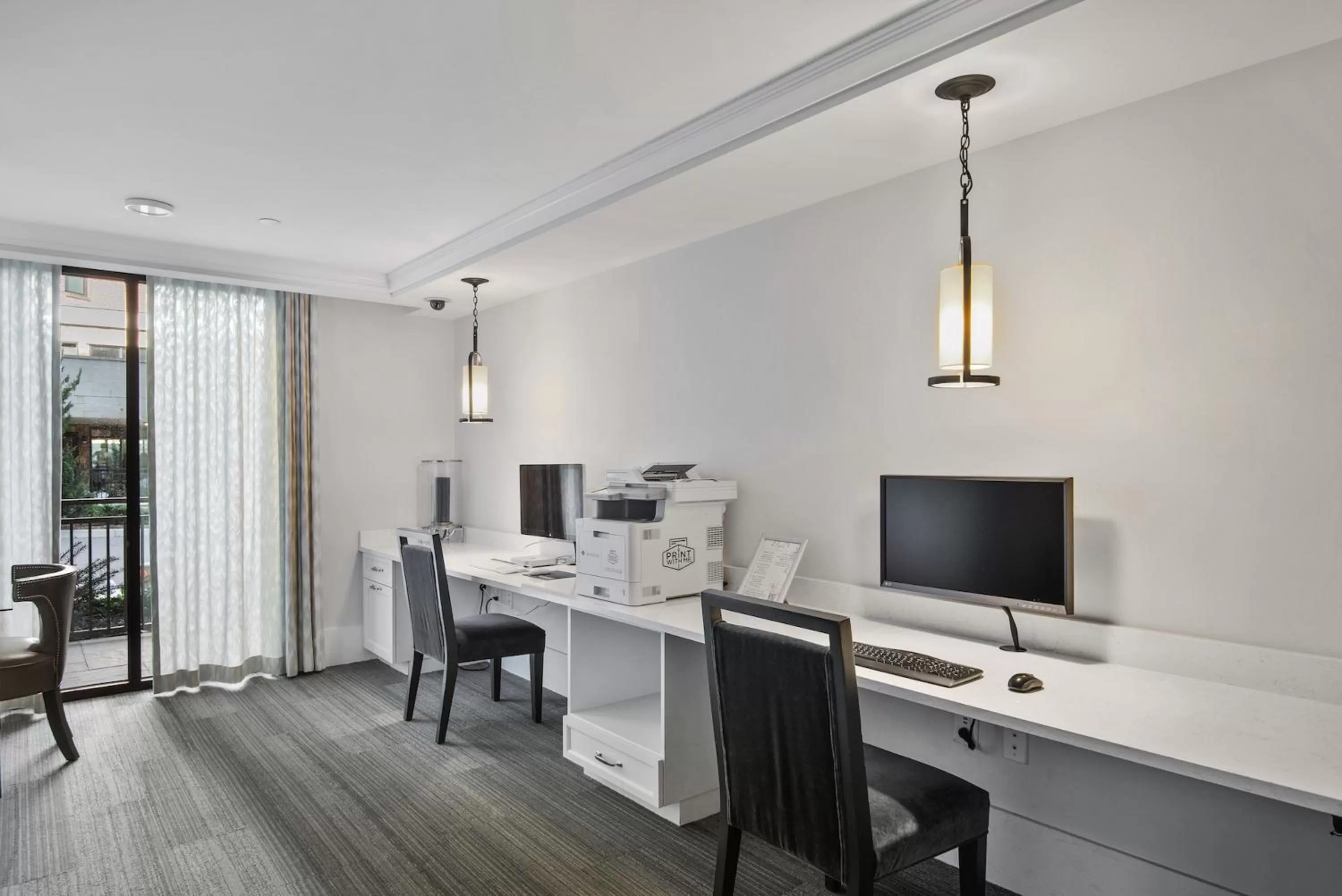 Business facilities in Kasa Dilworth Charlotte