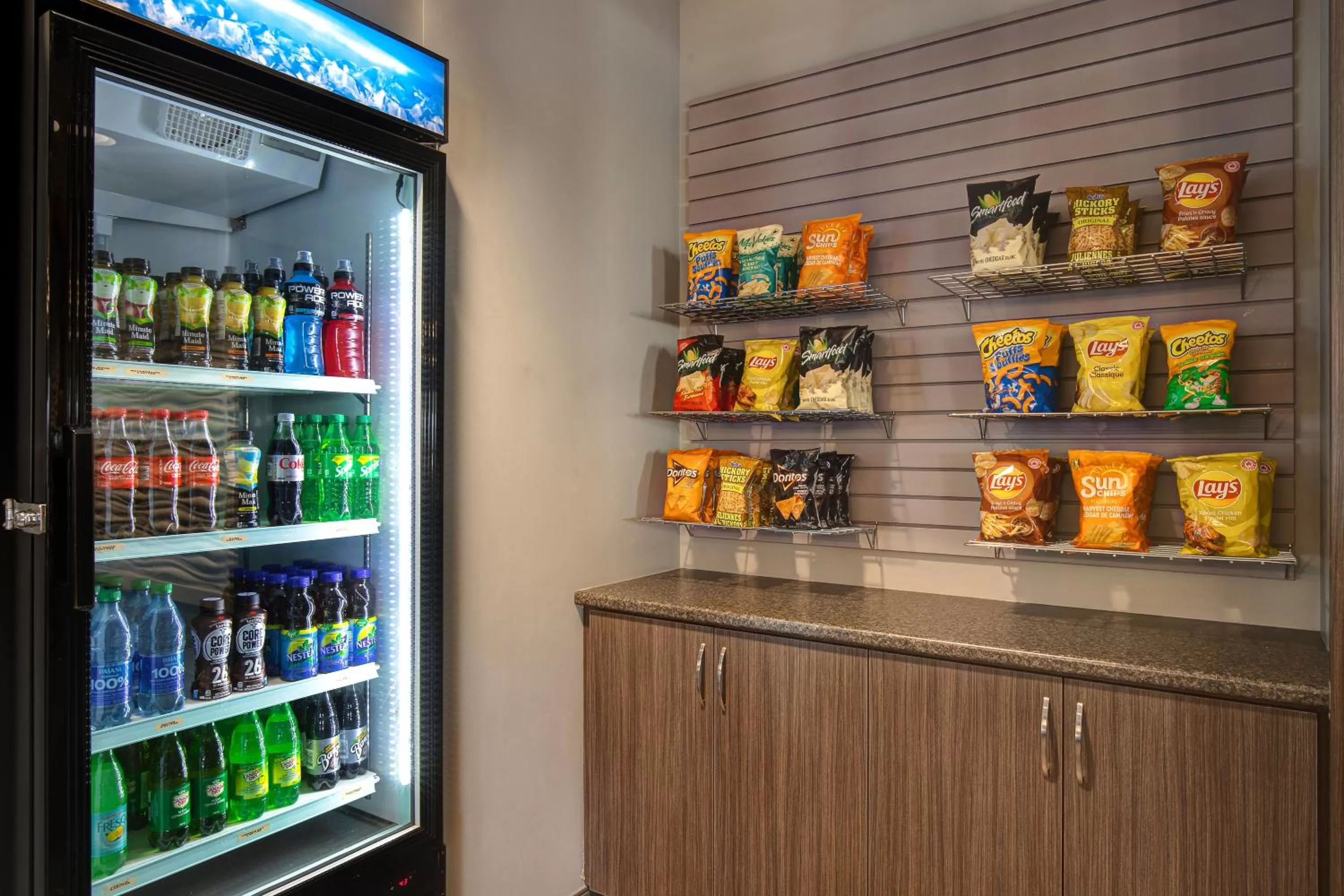 Days Inn & Suites by Wyndham Warman