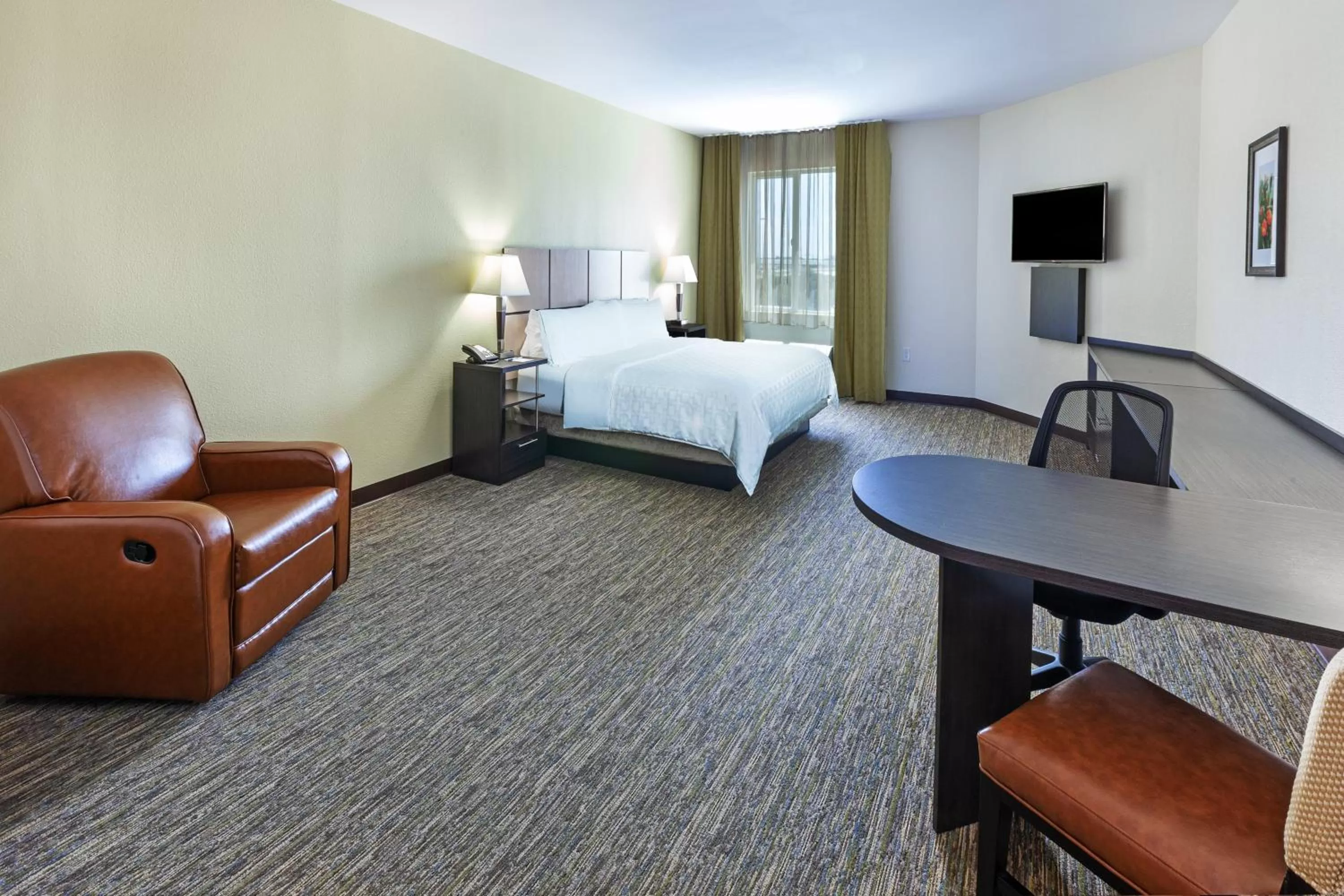 Photo of the whole room, Bed in Candlewood Suites Houston - Spring by IHG