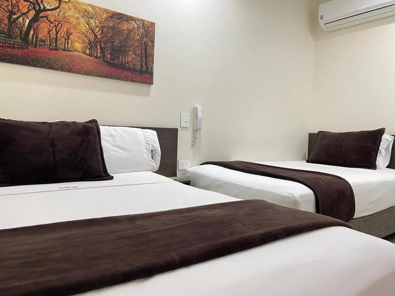 Bedroom in Hotel Via Principal I