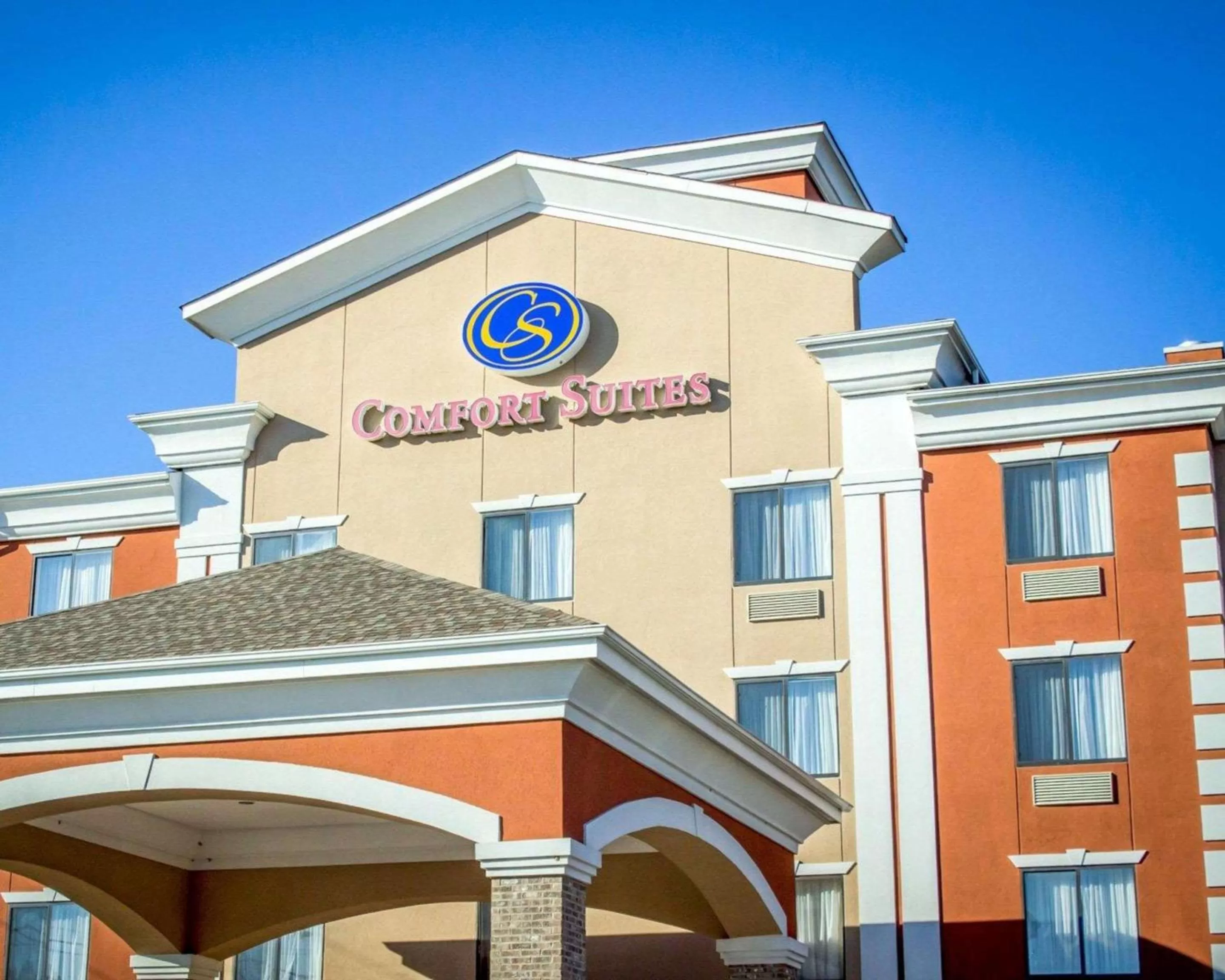 Property building in Comfort Suites Sanford