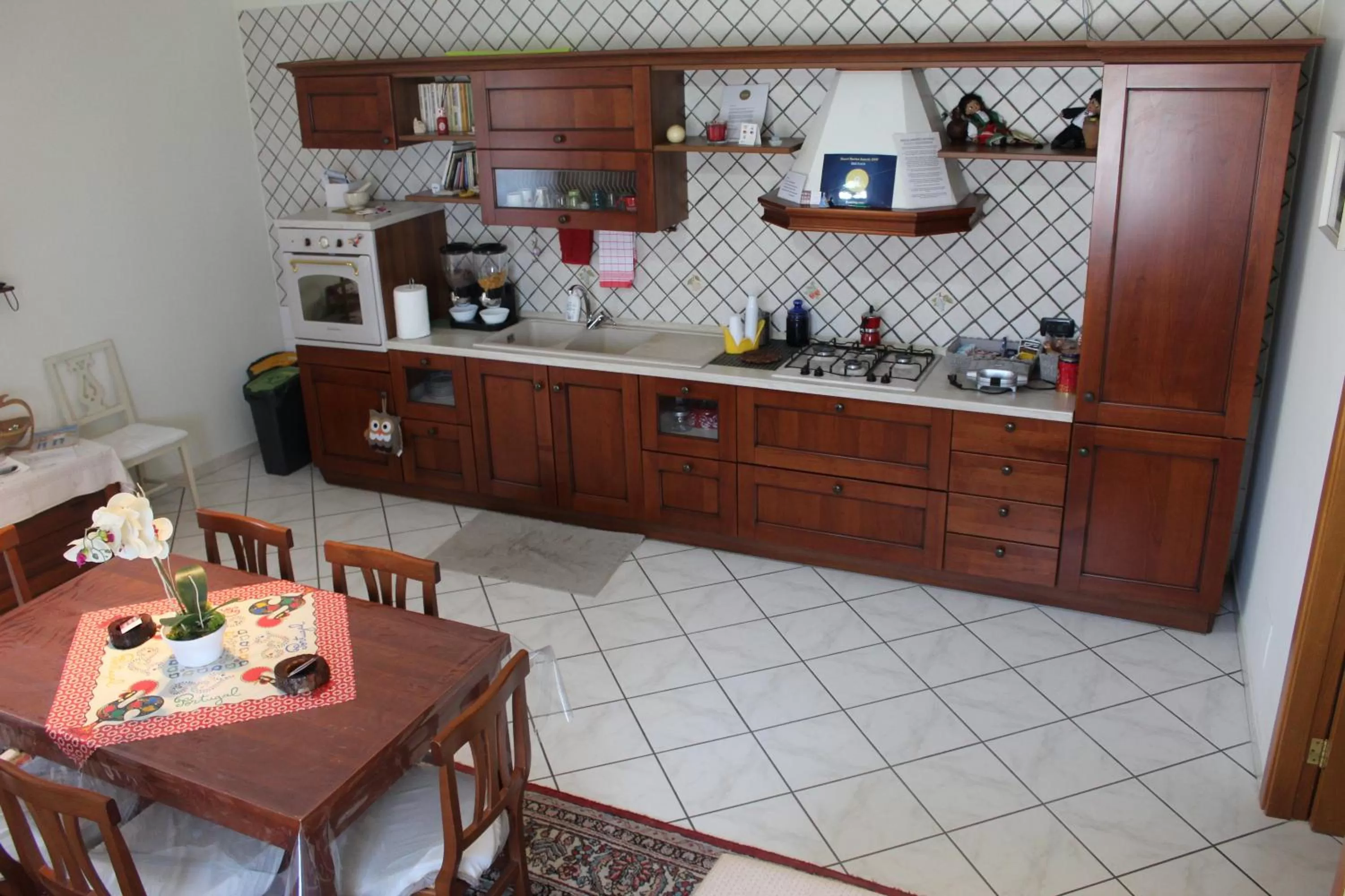 Kitchen or kitchenette, Kitchen/Kitchenette in B&B Eracle