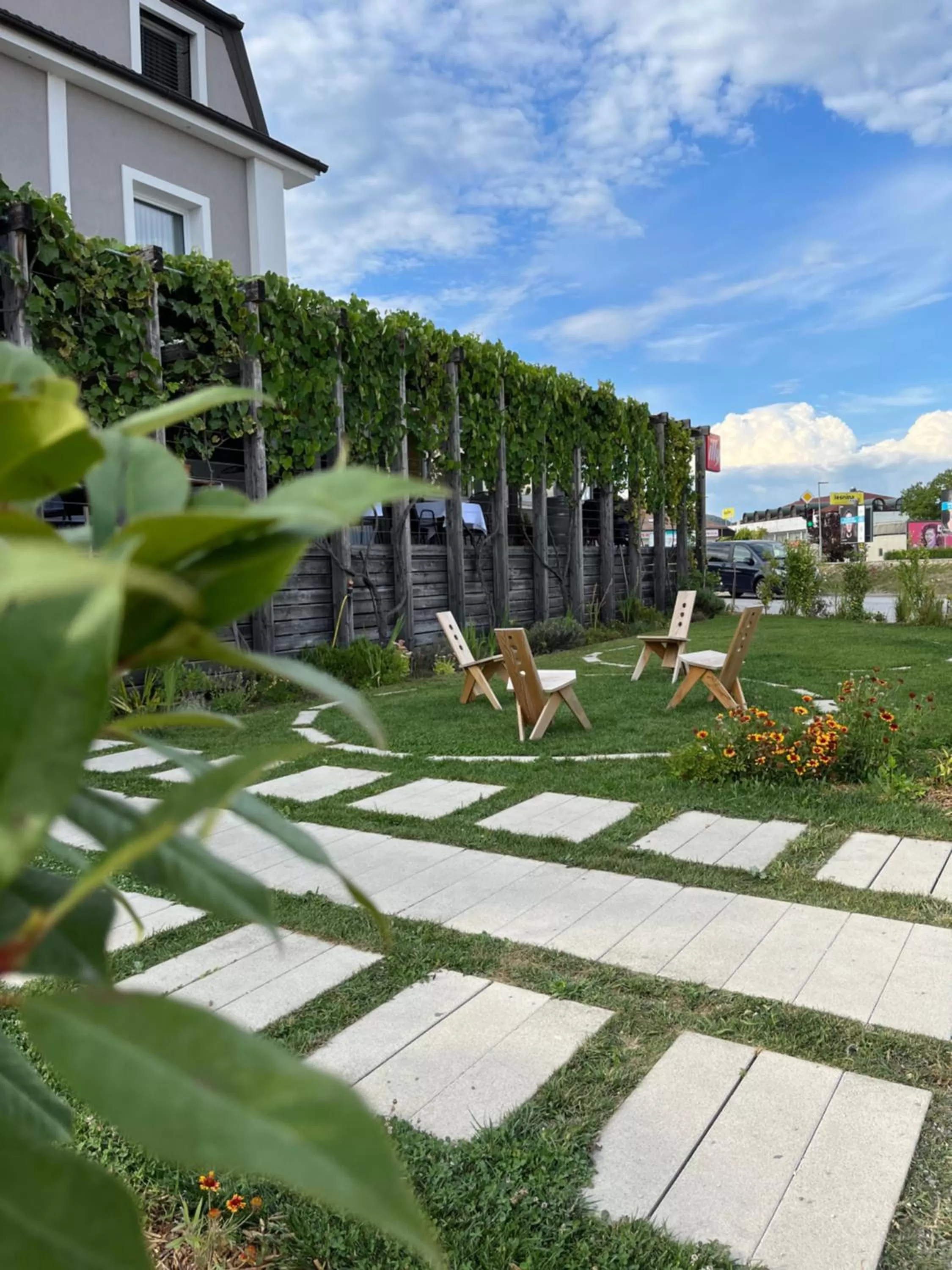 Restaurant/places to eat in Hotel Kunst