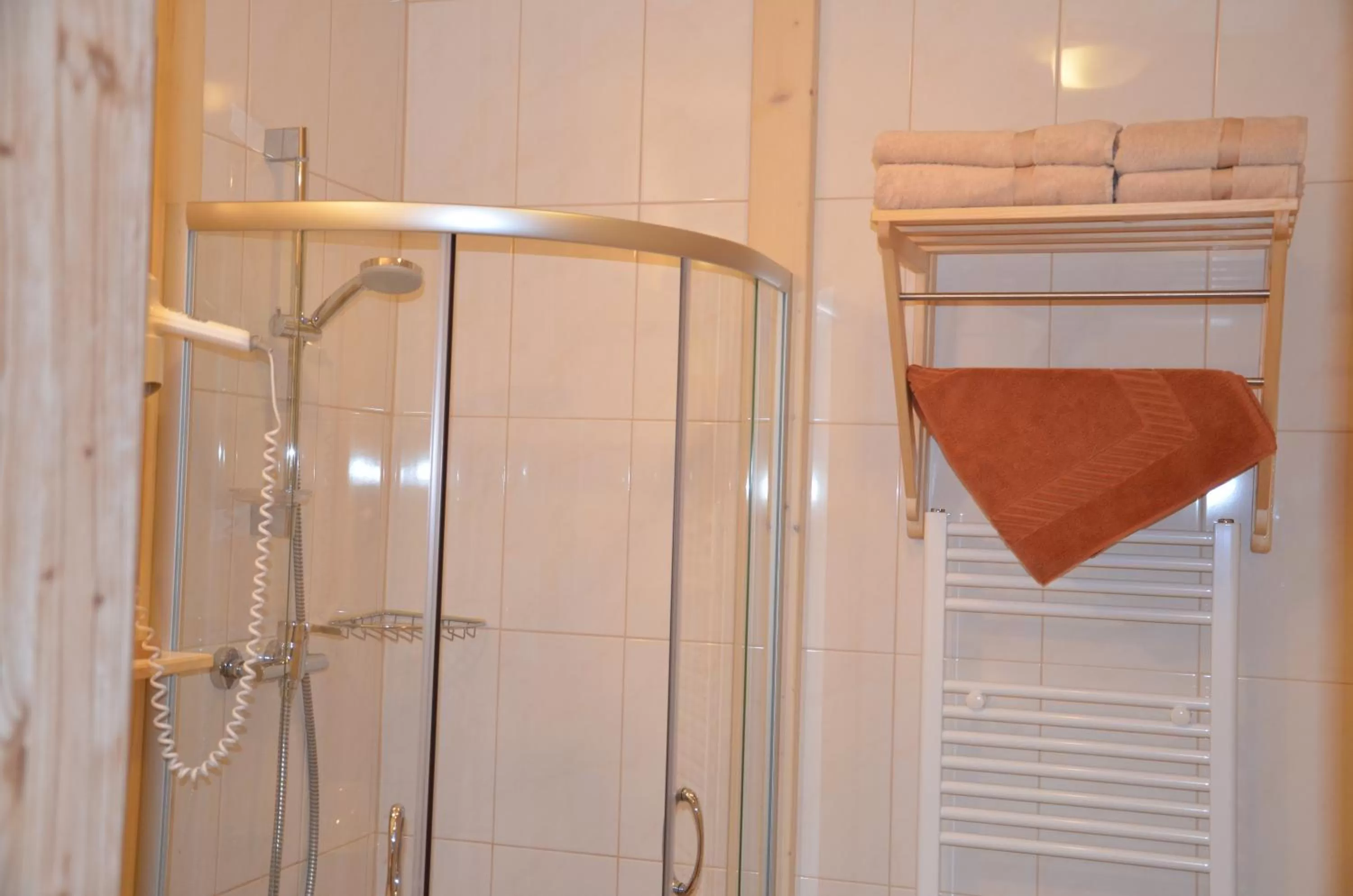 Shower in Pension zum Schreiner