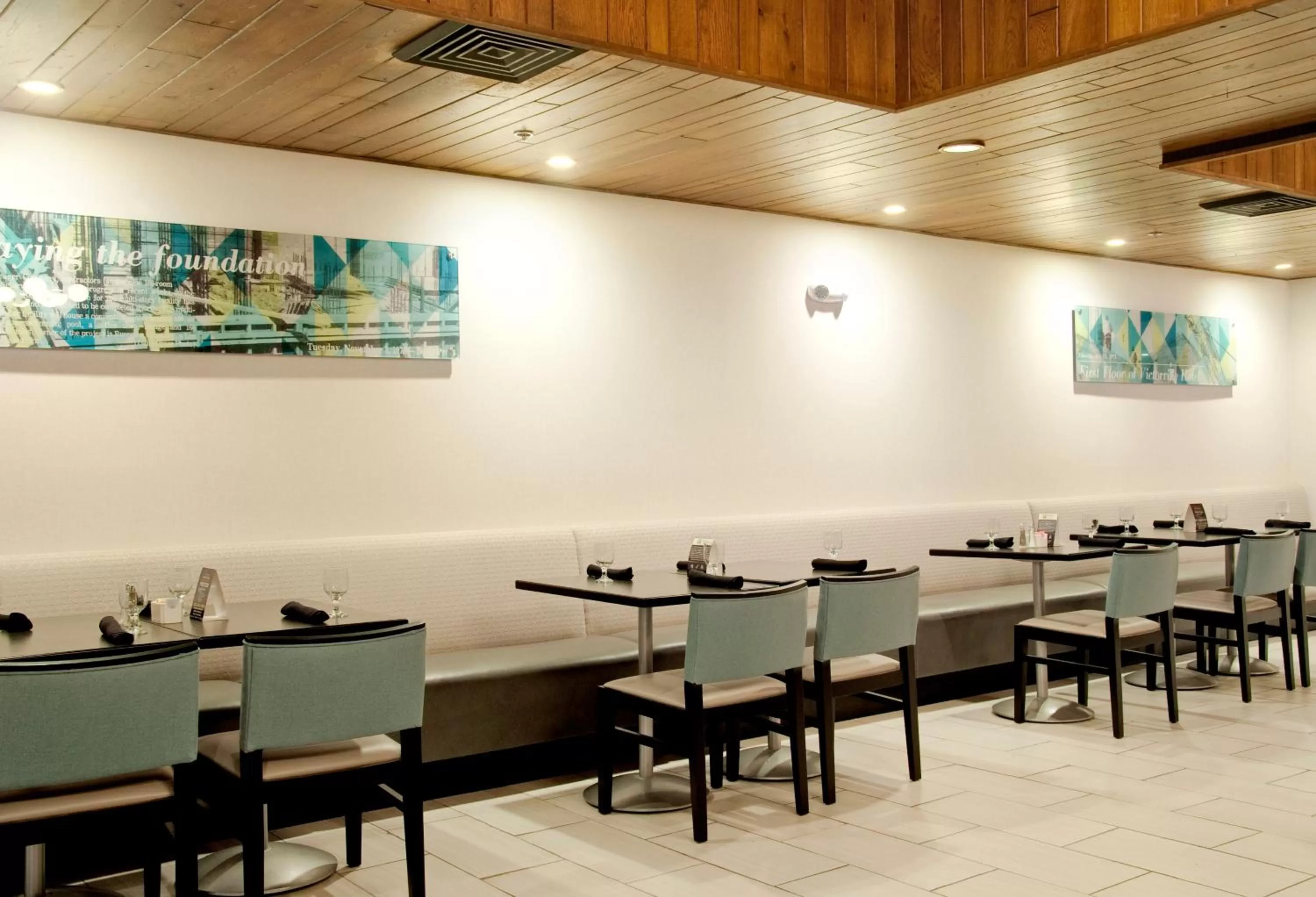 Restaurant/places to eat in Holiday Inn Victorville by IHG