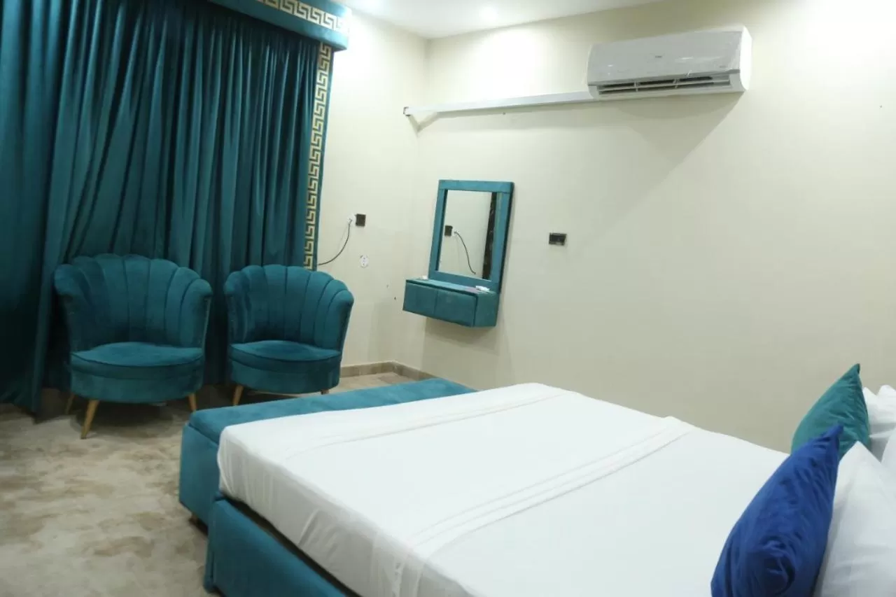 Bed in HOTEL DE SMART Multan