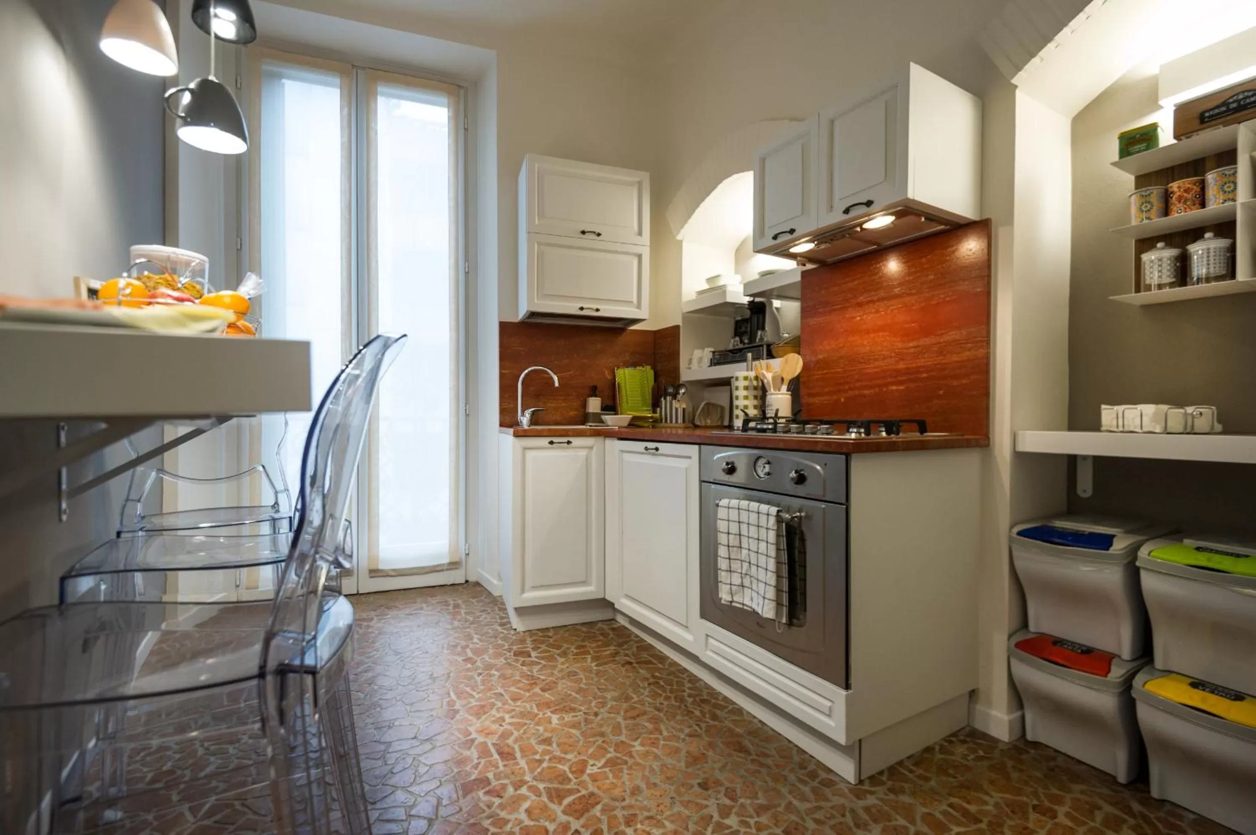 Communal kitchen in Moscova Luxury B&B