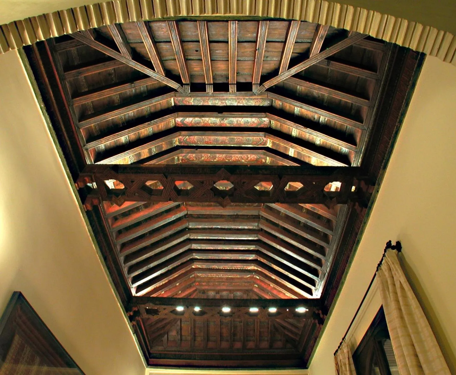 Decorative detail in Hotel Casa Morisca