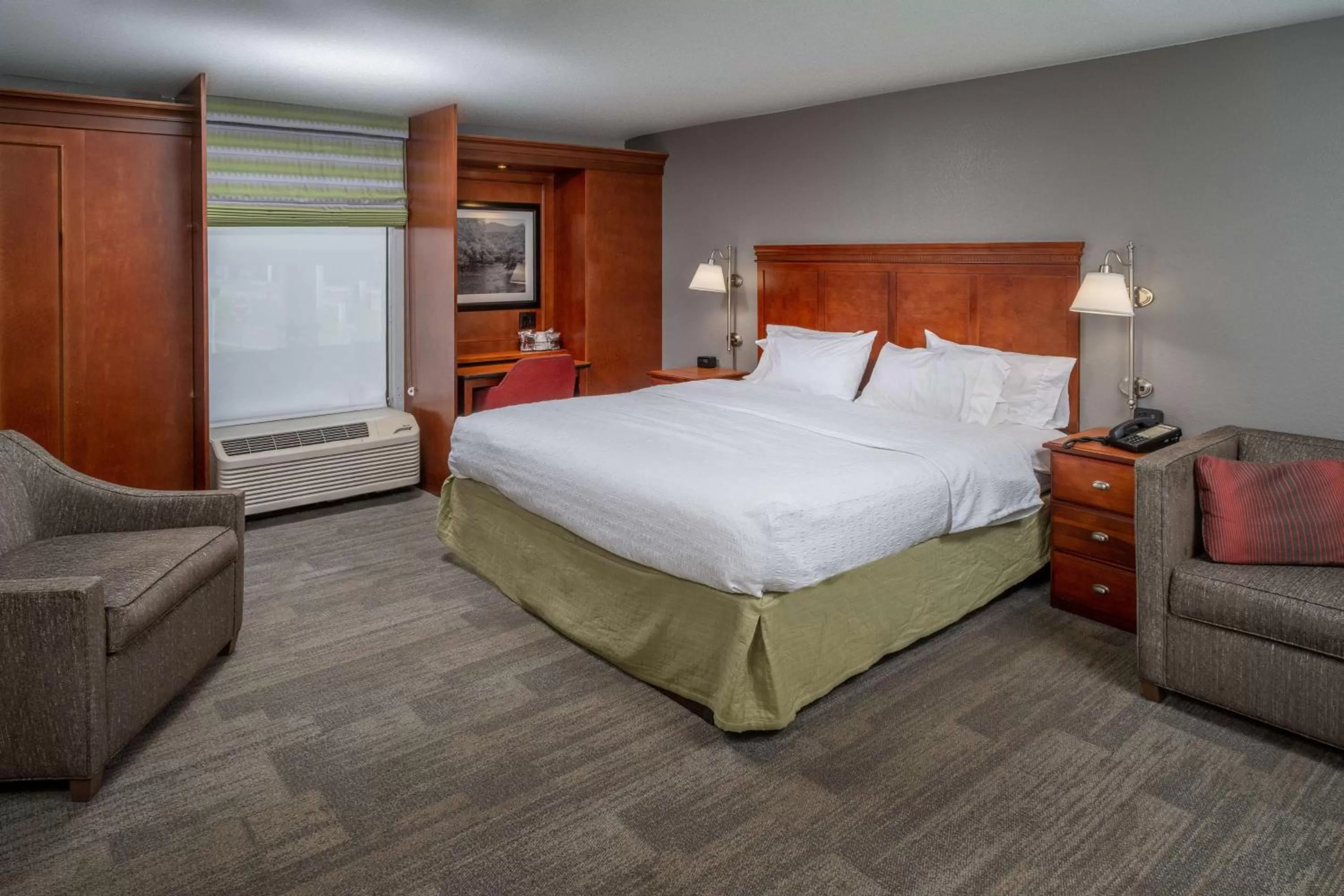 Bedroom, Bed in Hampton Inn Charleston Downtown